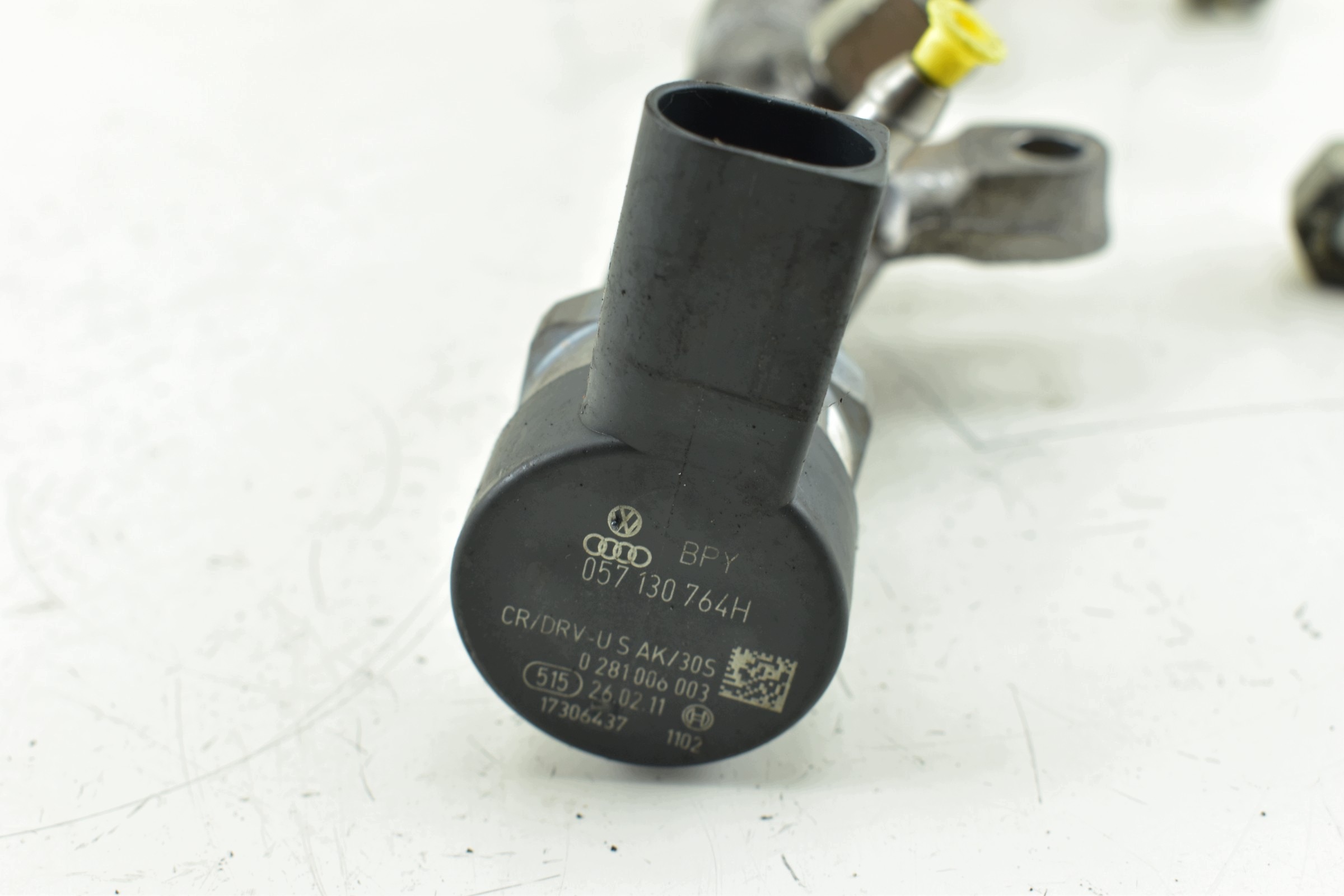 Rampe injection Capteurs VW PASSAT B7 AUDI A4 B8 A5 8T 2.0 TDI 03L089M