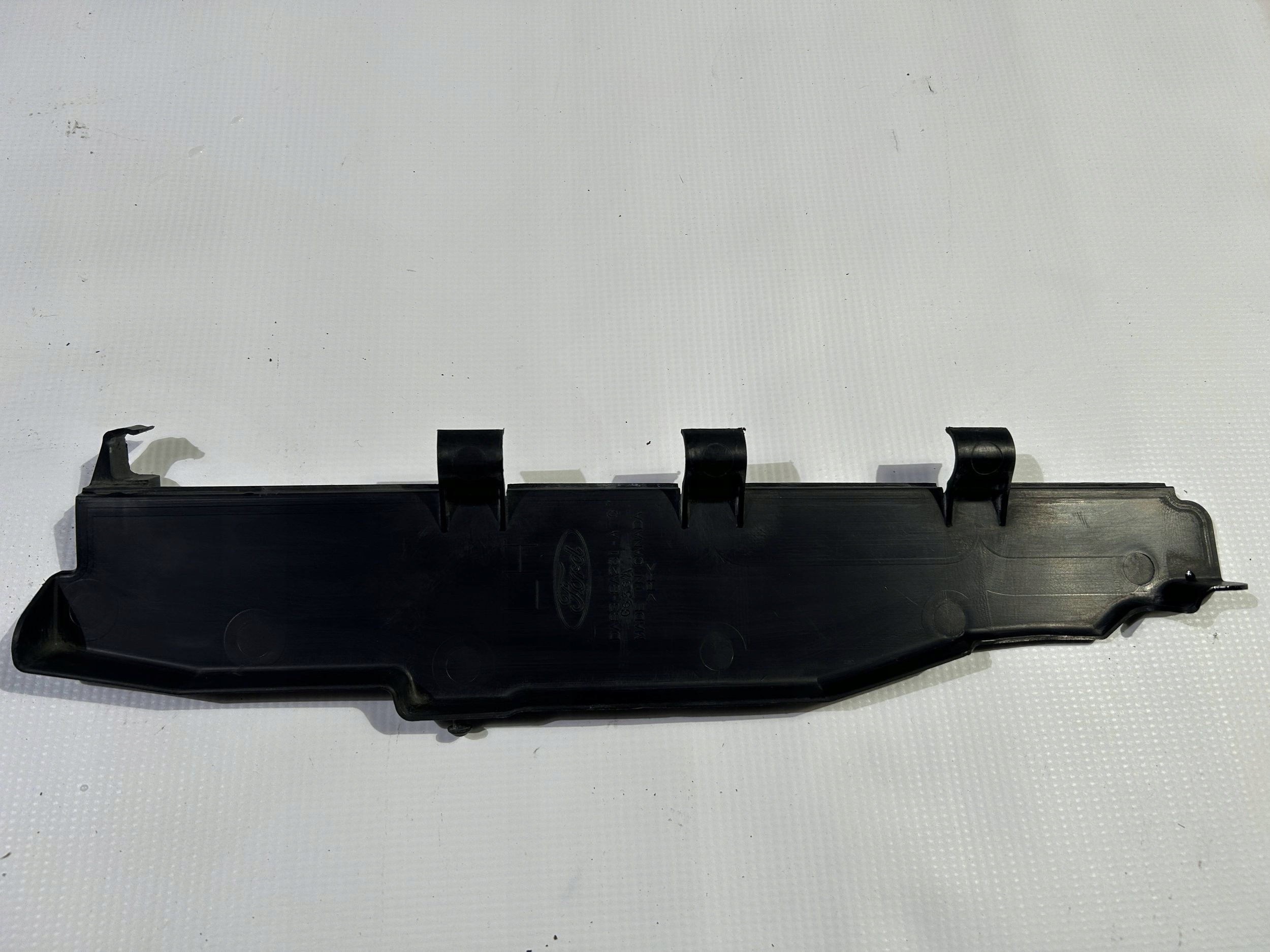luftansaugkanal links Ford Flex 2013r