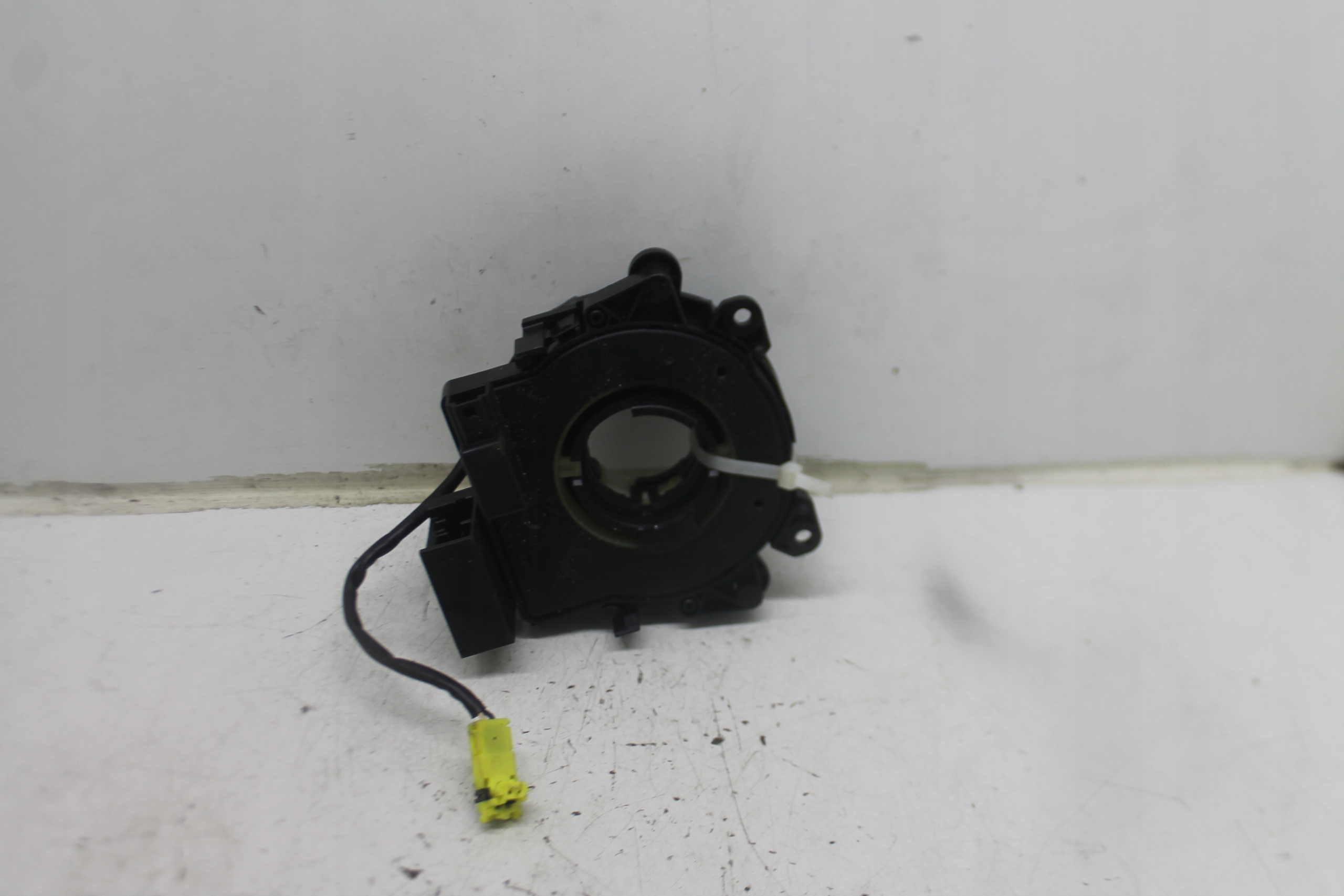 ring below steering wheel, ZWIJAK SUZUKI SWIFT