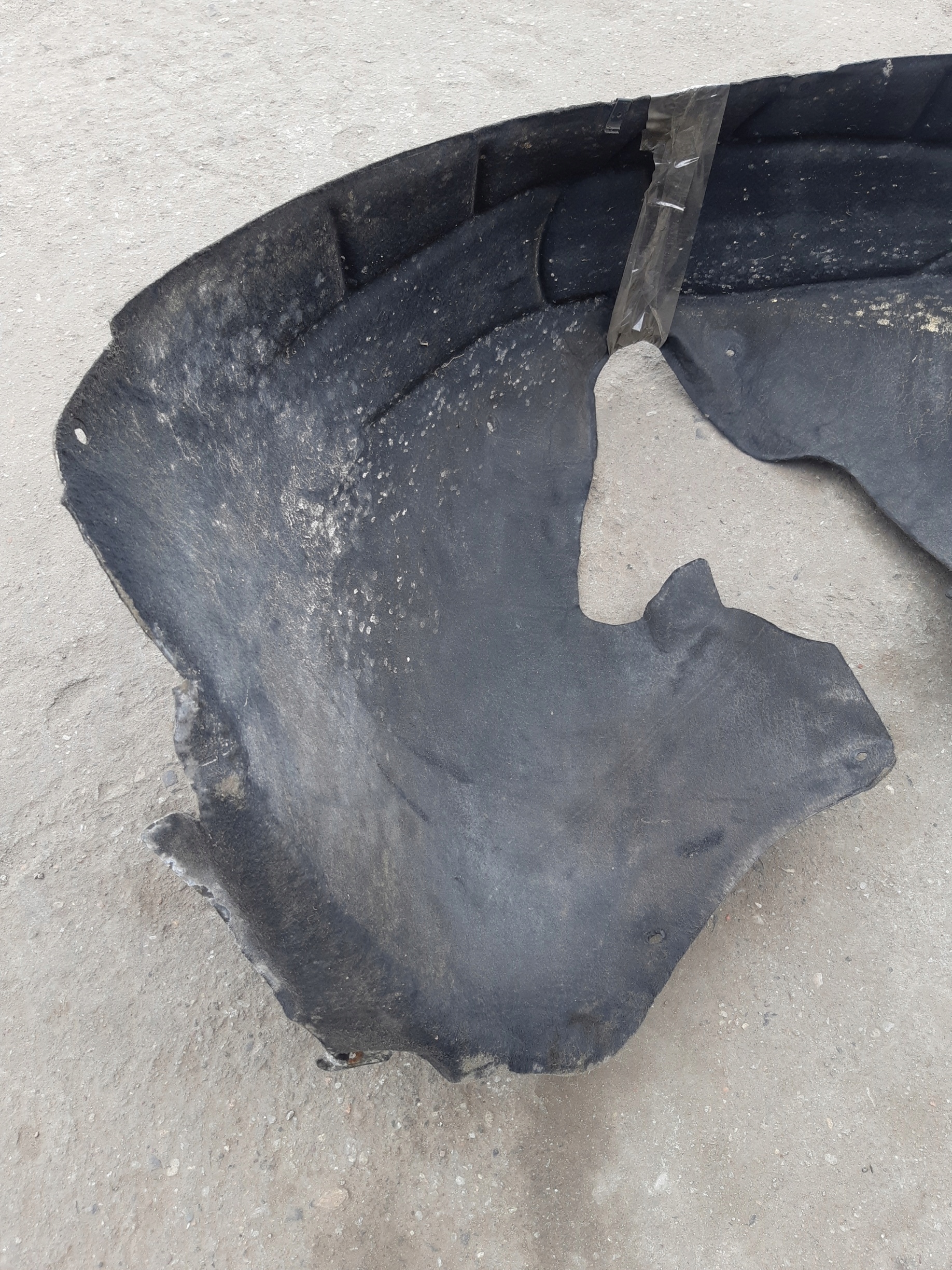 AUDI Q7 4L mudguard side right front front