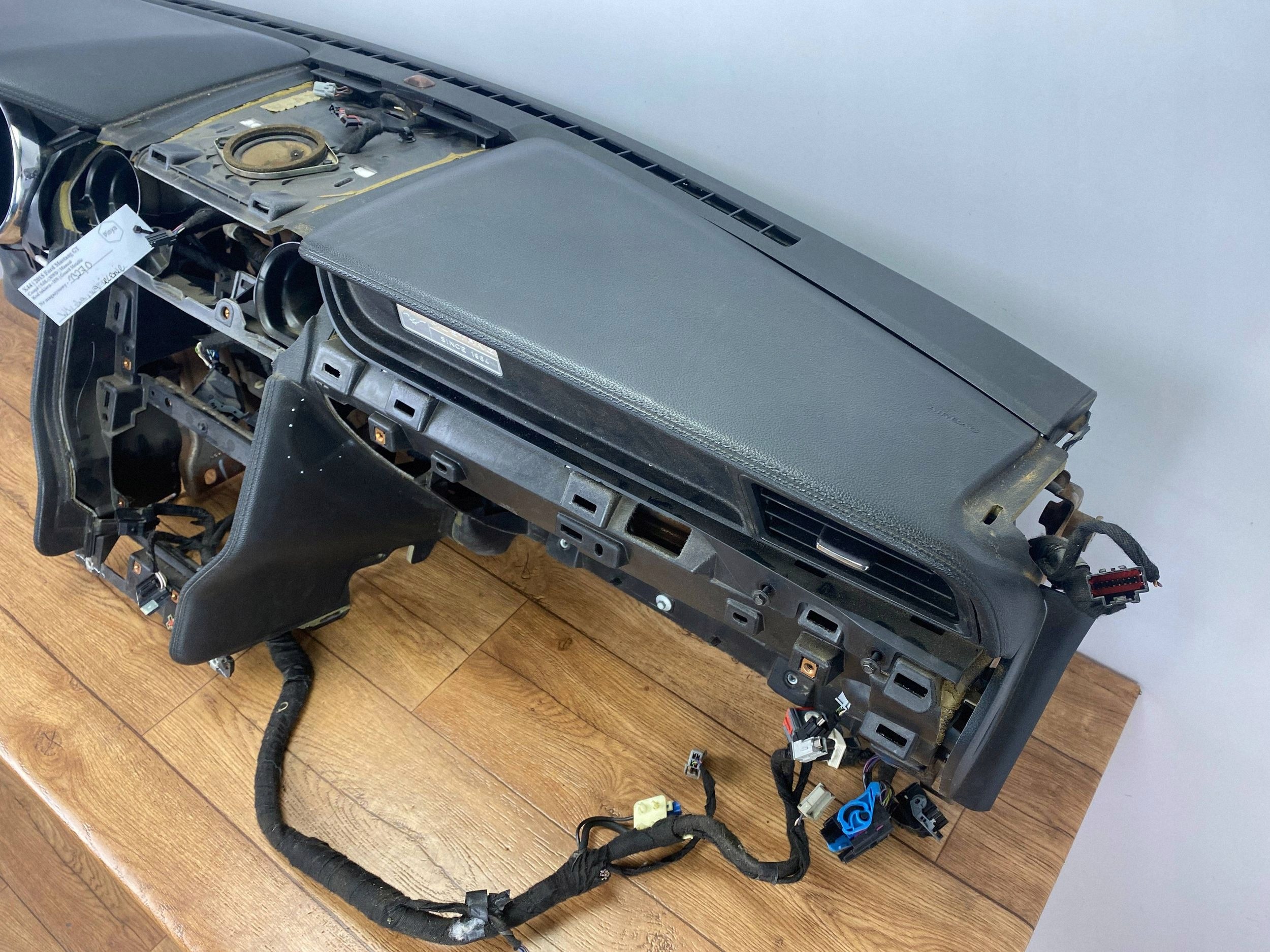 dashboard instrument panel Ford Mustang VI GT 2015+