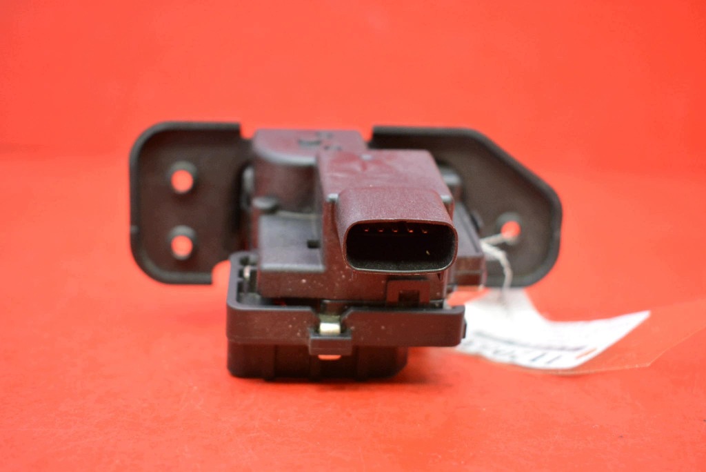 lock bonnet rear part boot 13921-00010 KIA CEED 3 III 5D HB 18-20