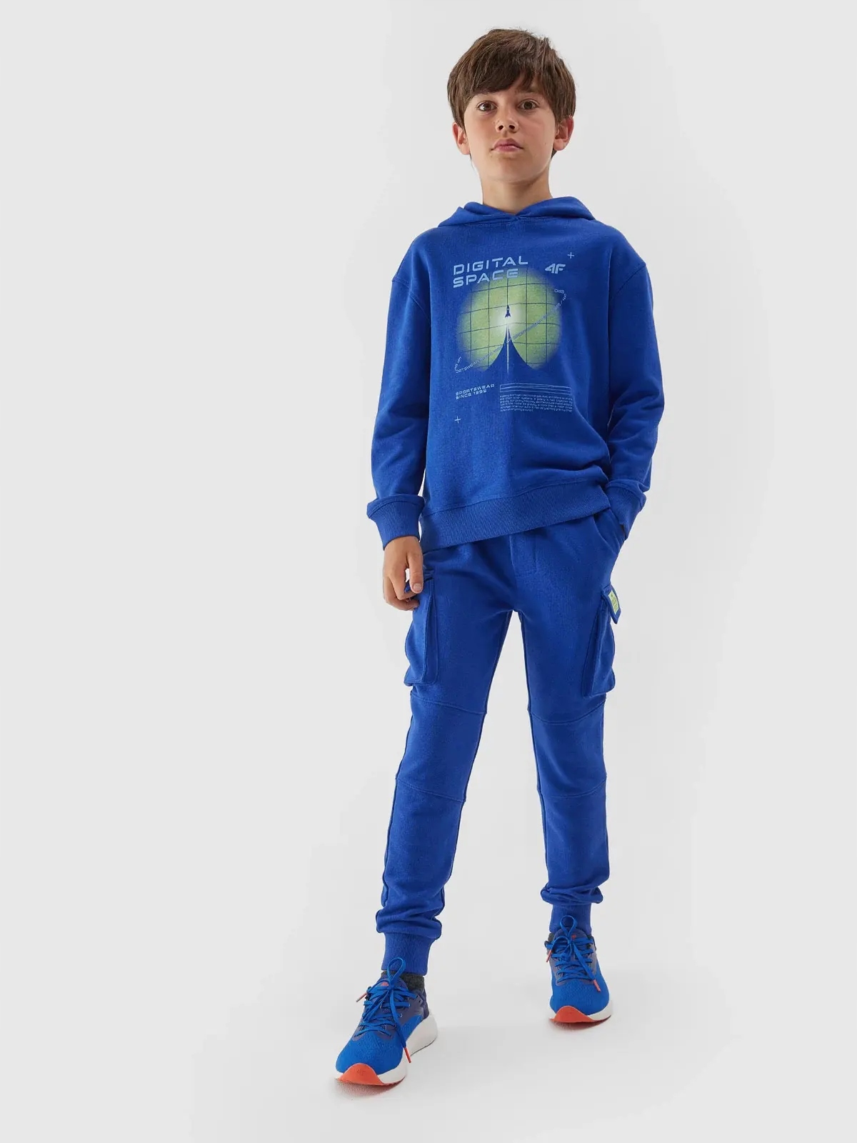 SPODNIE DRESOWE CHŁOPIĘCE 4F JUNIOR DZIECIĘCE BAWEŁNA AW23M415 Płeć chłopcy