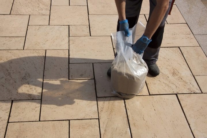 Piasek do kostki brukowej 0,1-0,5mm atest PZH 25kg Długość 1 cm