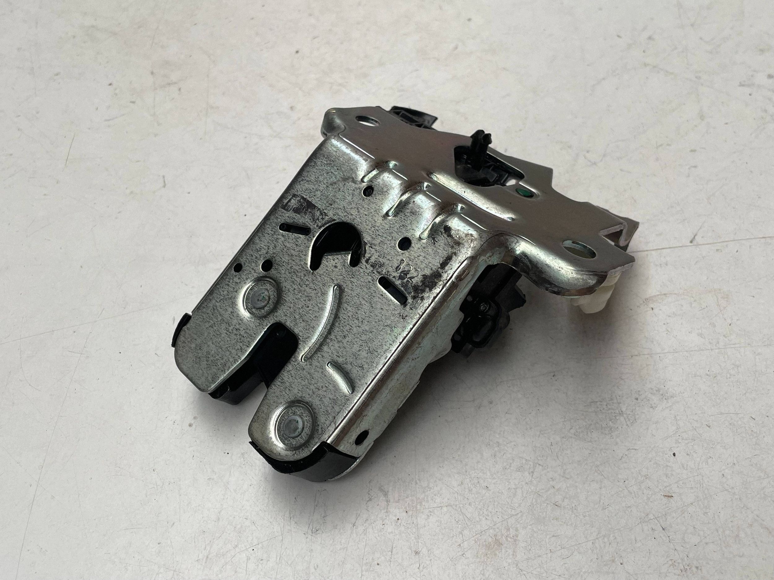 lock bonnet boot SEAT LEON (5F) 5F0827505 @M