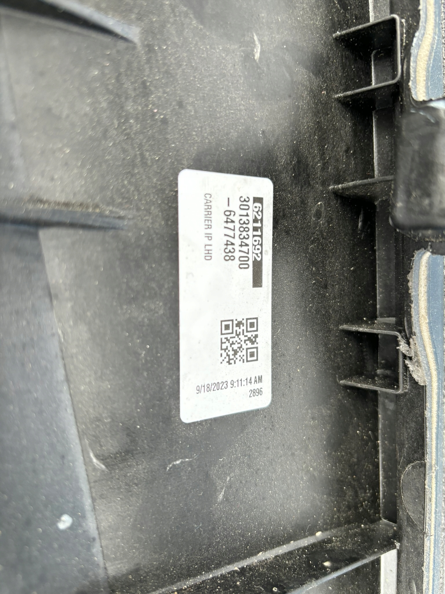 AUDI Q8 4M8 console dashboard cockpit below HEAD-UP 4M8857033 NR18