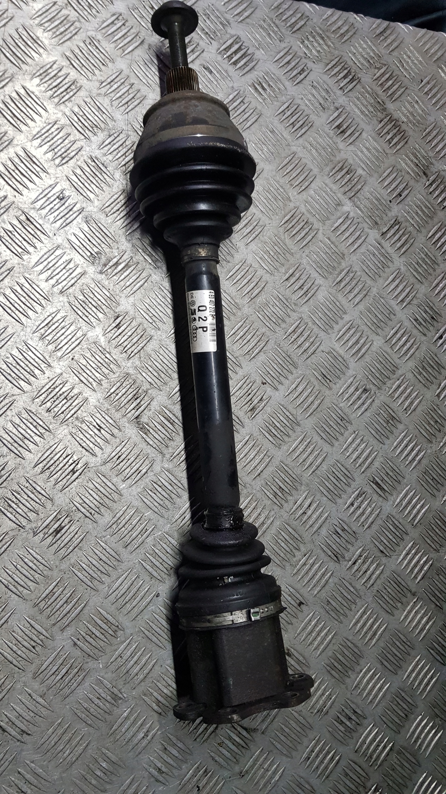 AUDI A8 D3 3.0 TDI semi-axis right front 4e0407272p