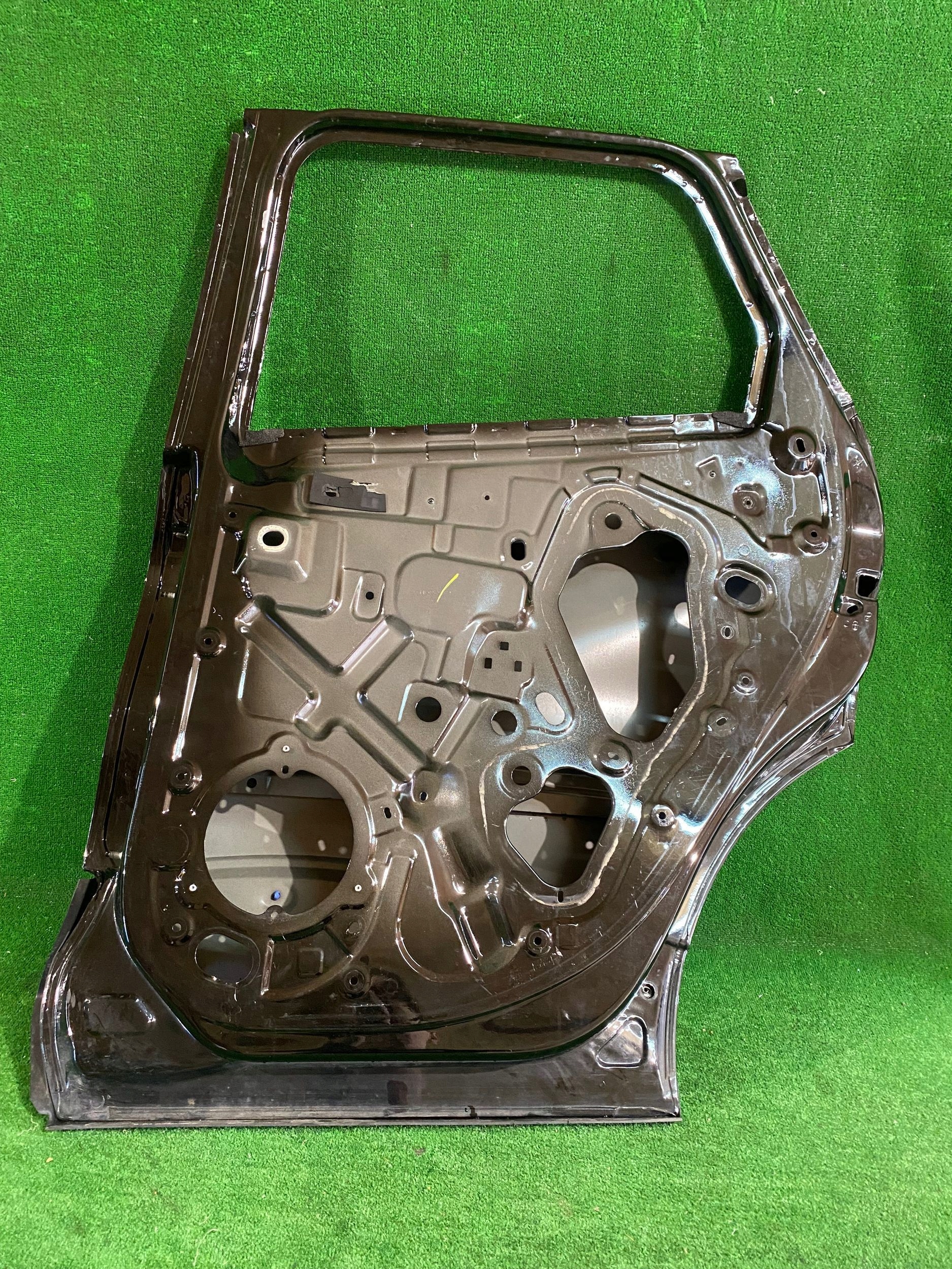 door rear. right right rear part RENAULT CAPTUR and 13