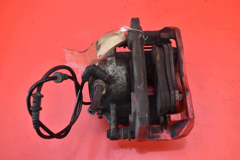 caliper brake right front MERCEDES C-KLASA W204 1.8 compressor; 156 KM