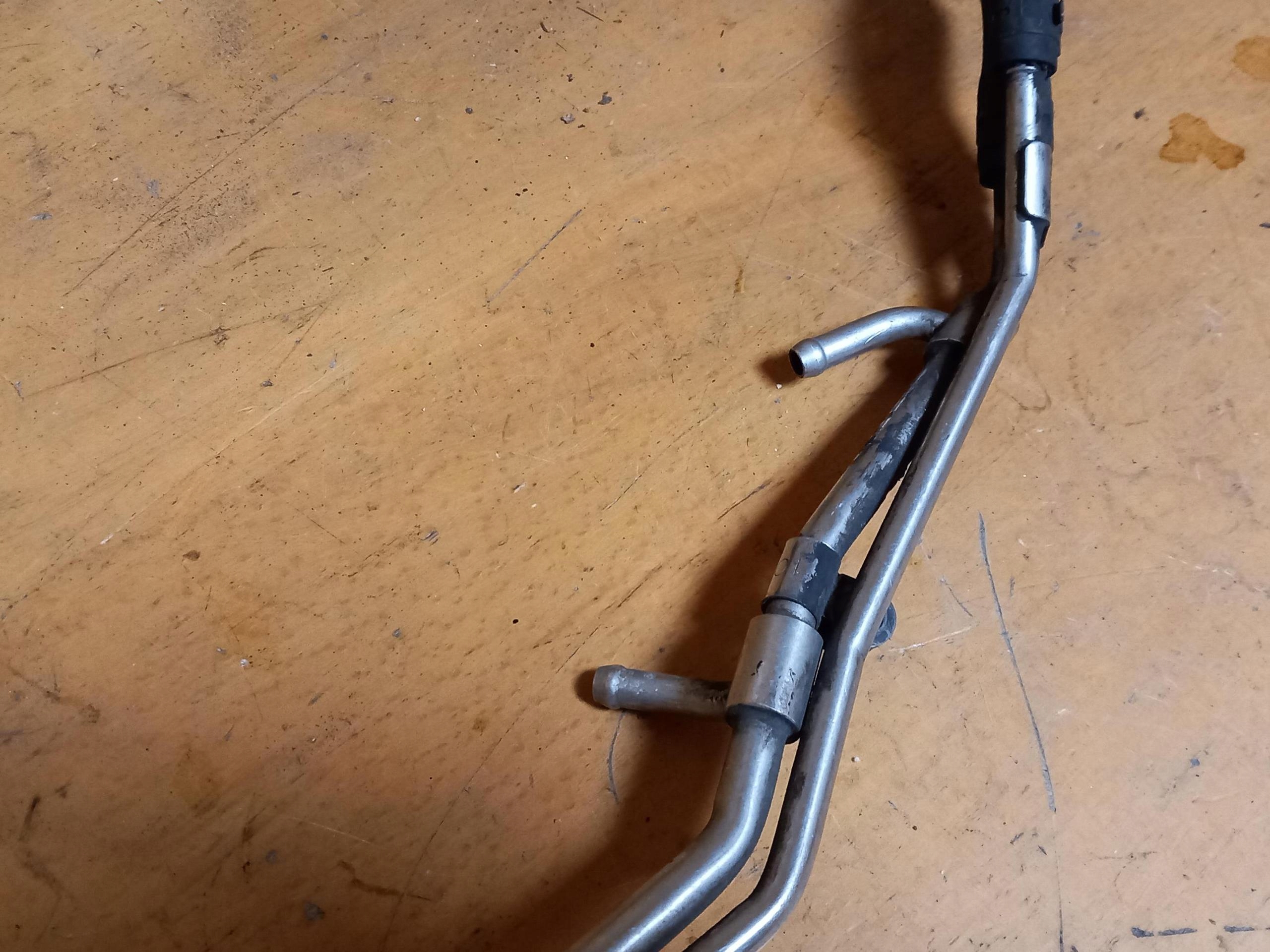 Behälter fuel hose VOLKSWAGEN CRAFTER 2.5 TDI 2E0201416