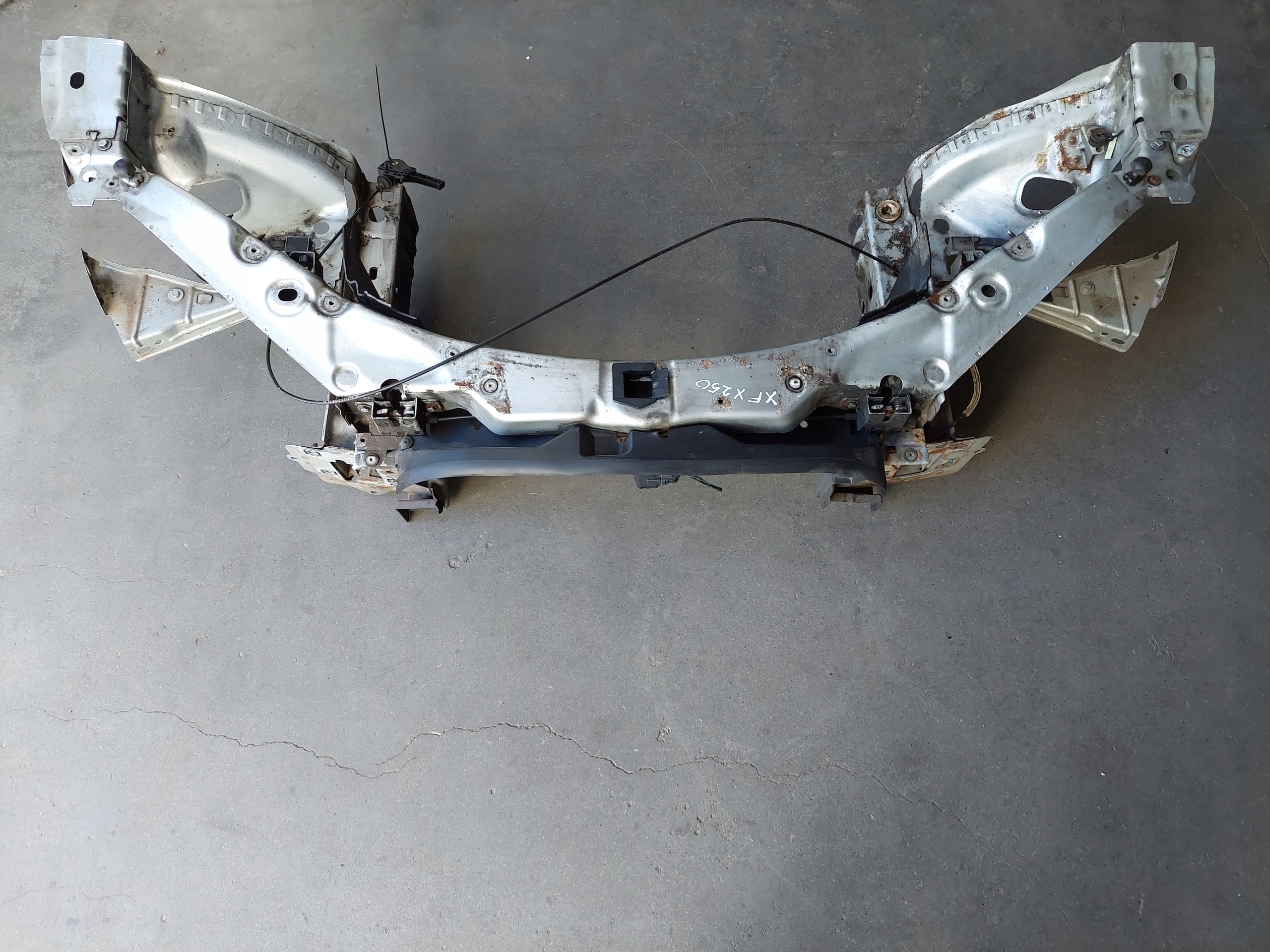 front body wall front pillar JAGUAR XF X250 MEE