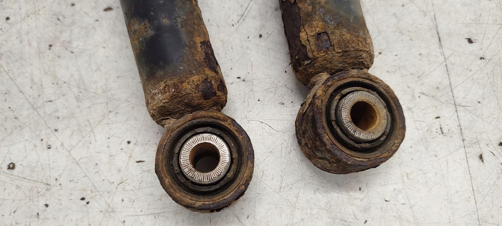 Stoßdämpfer heck hinten VW Passat B6 2,0 TDI