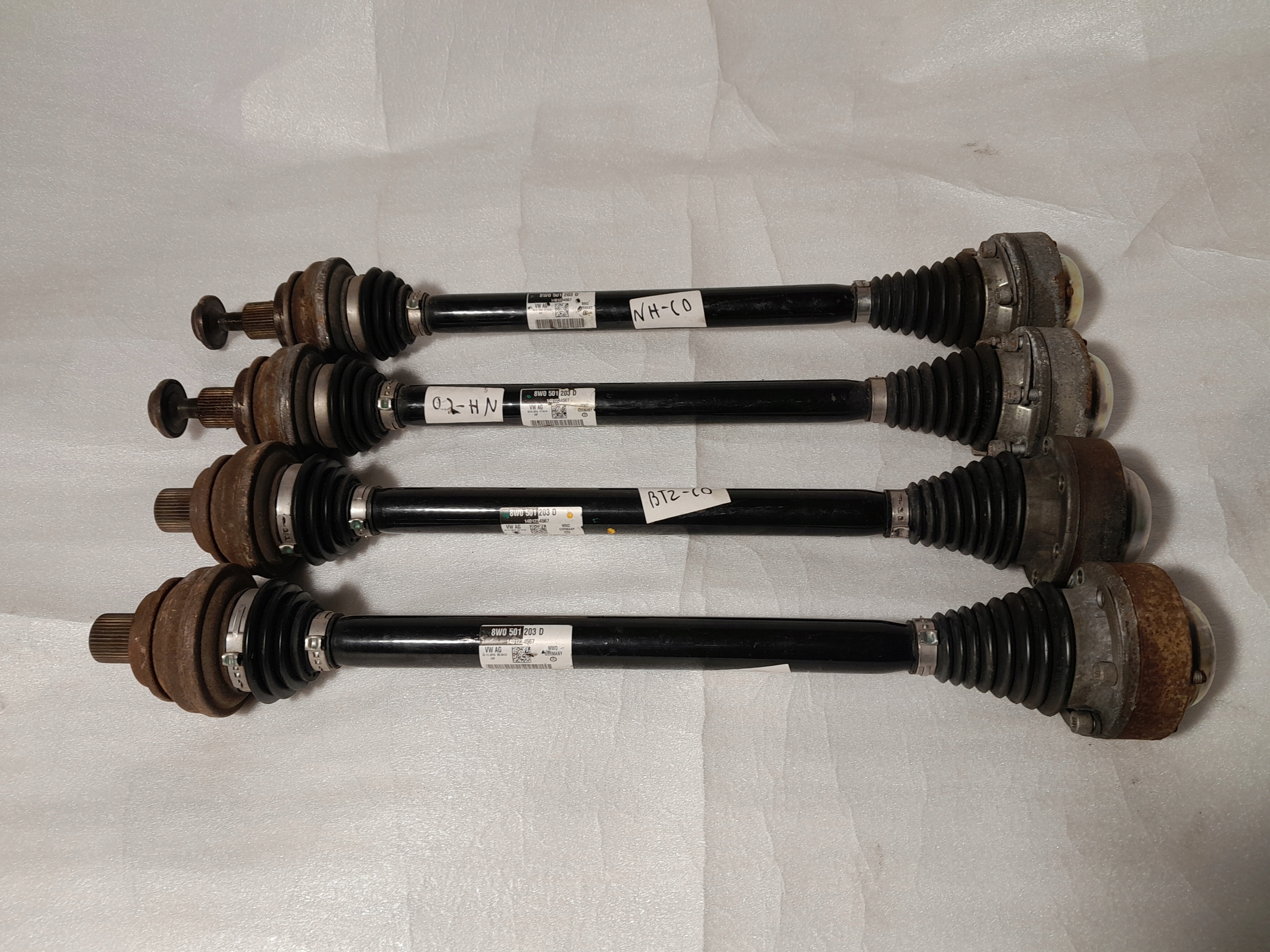 AUDI A4 B9 semi-axis rear part 8W0501203D