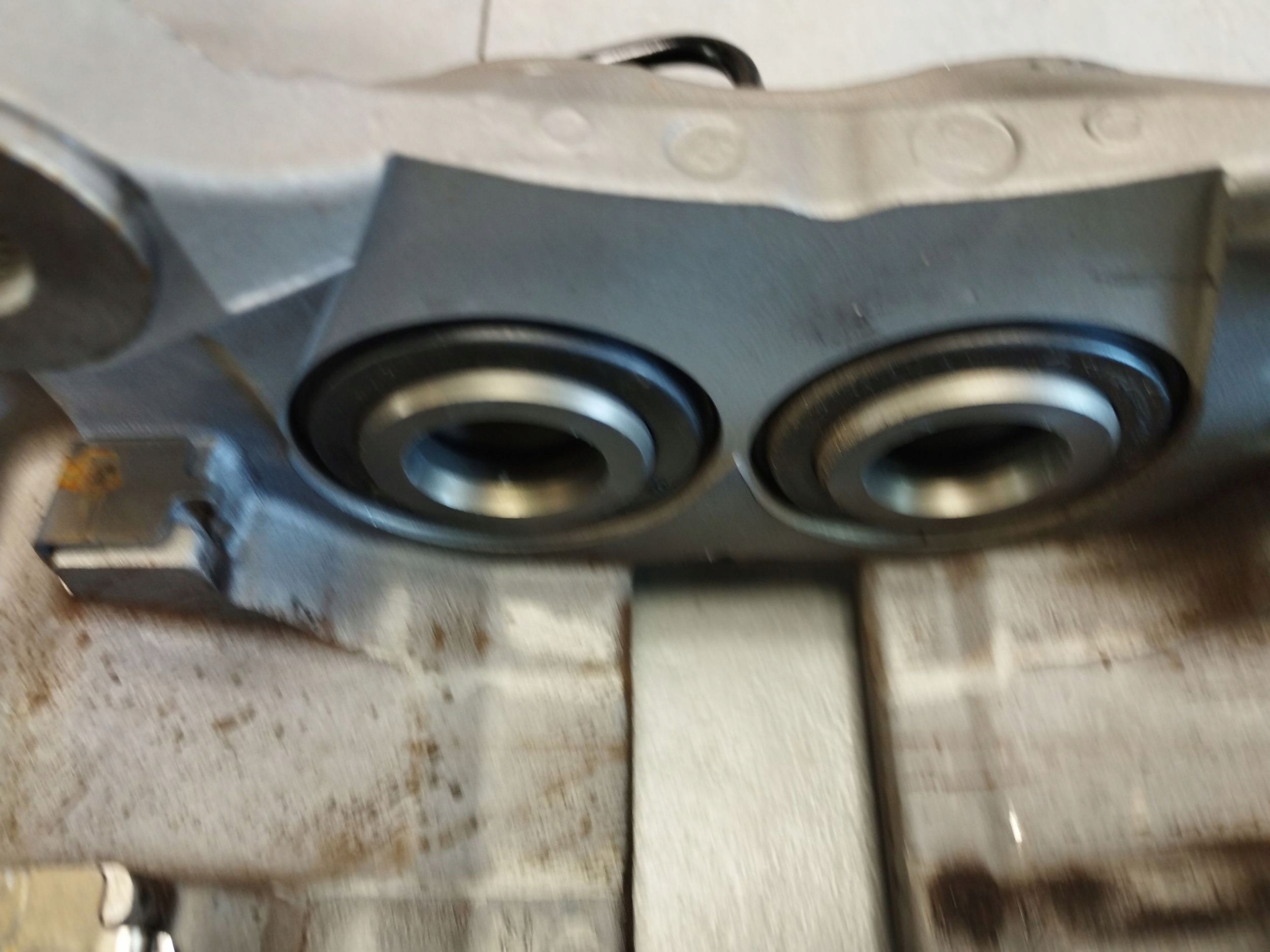 Audi A6 Allroad C8 2022 caliper right front 8W06FN