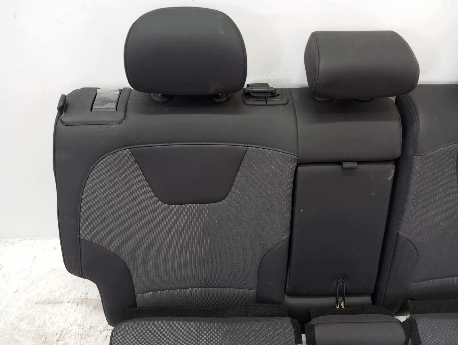 seats upholstery pol leather KIA NIRO II 23r