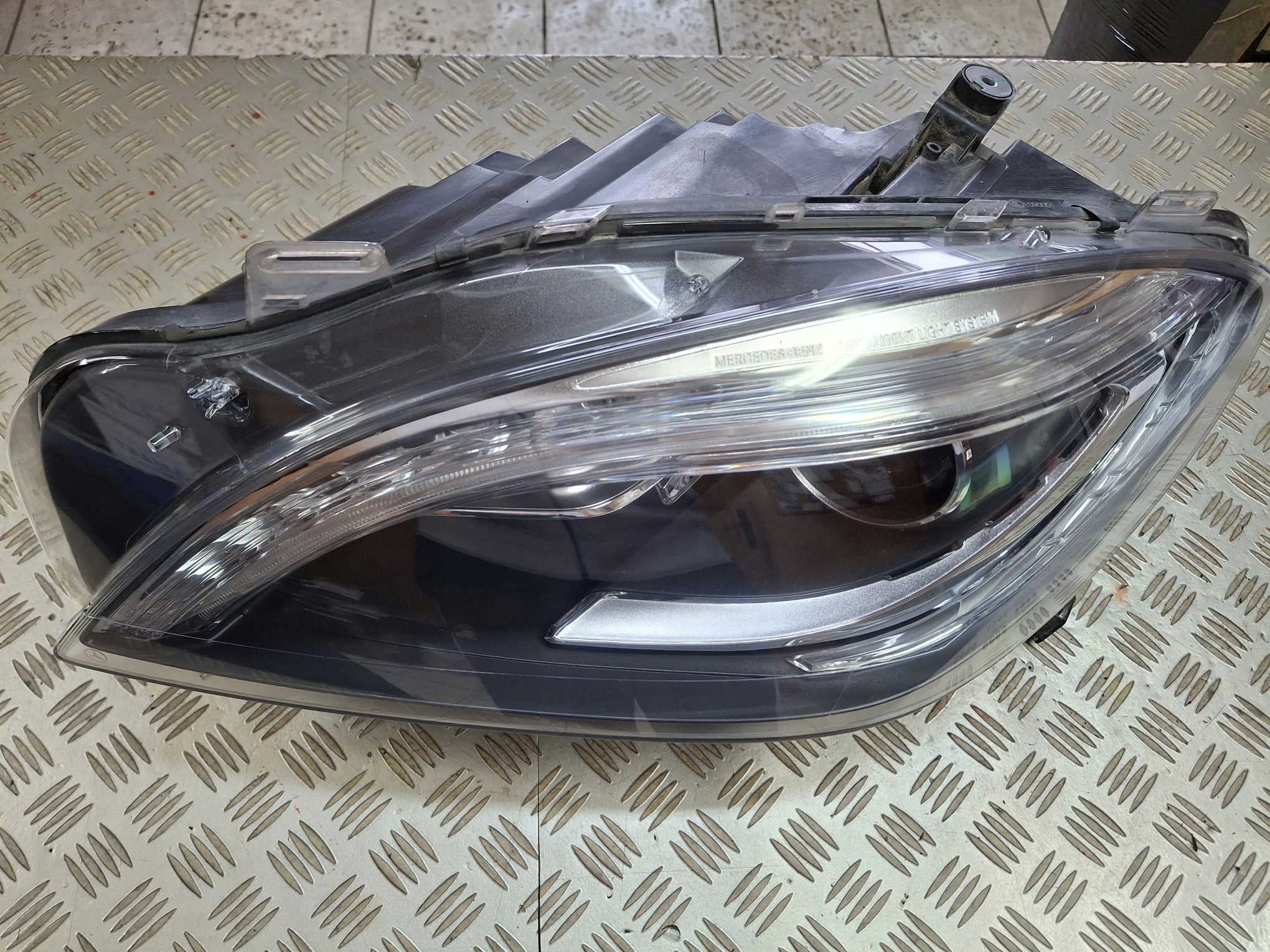 light left front BI-XENON ILS MERCEDES ML W166 2011R->