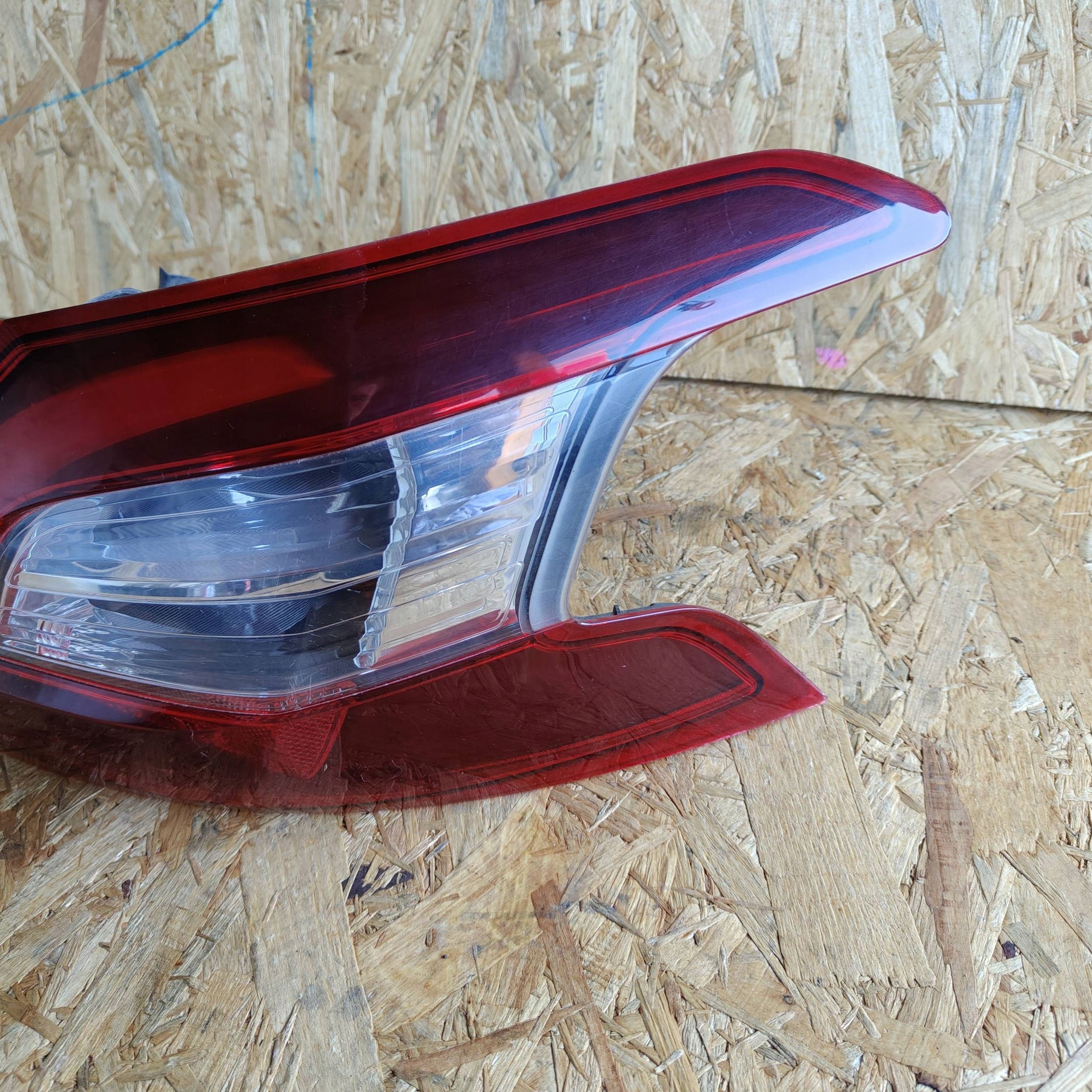 light rear rear part side right Peugeot 308 9677817580