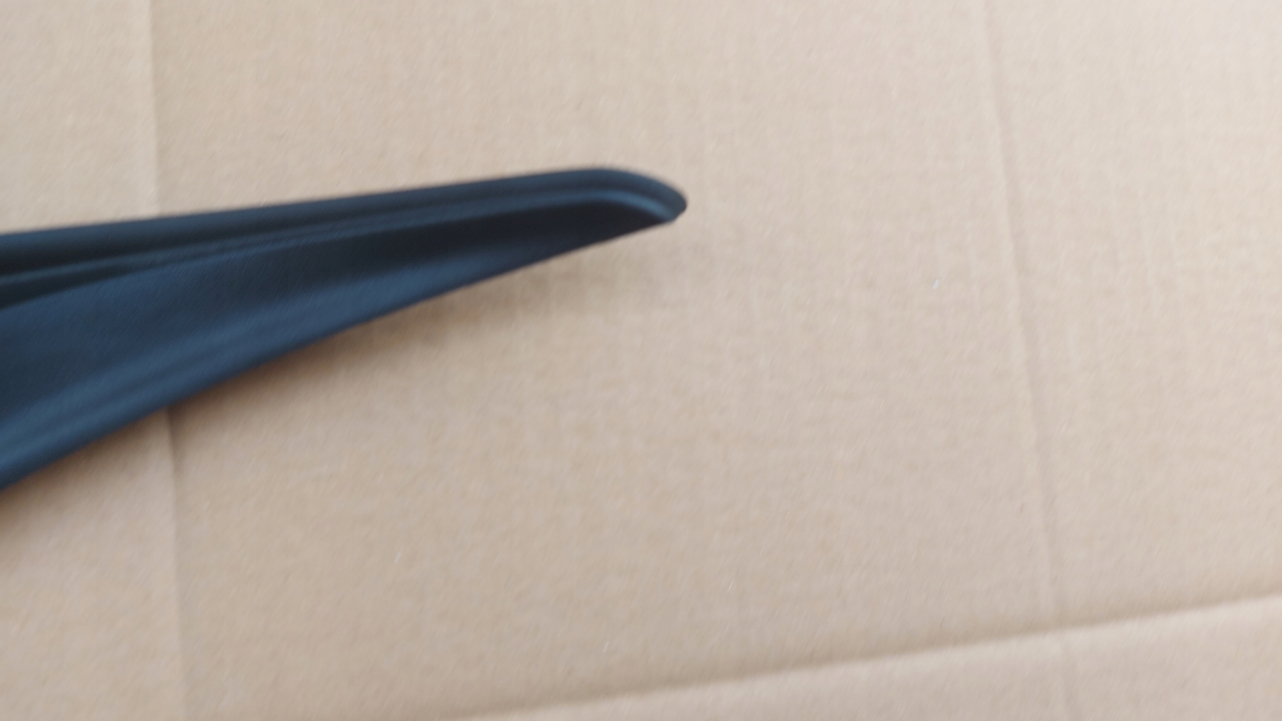 spoiler under the window right TOYOTA AURIS II 12-18
