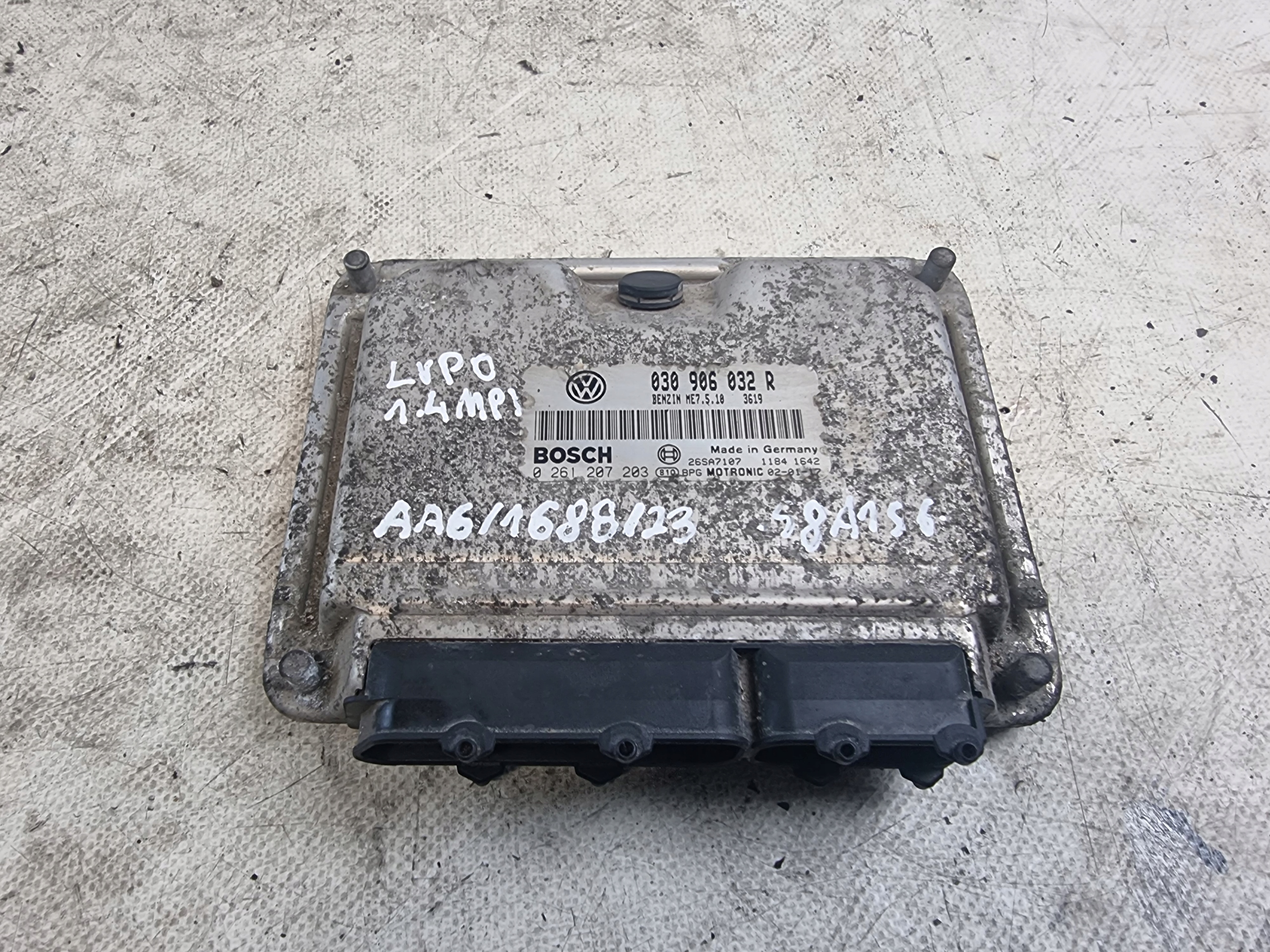 computer control unit of the engine OE 030906032R VW LUPO 1.4 MPI