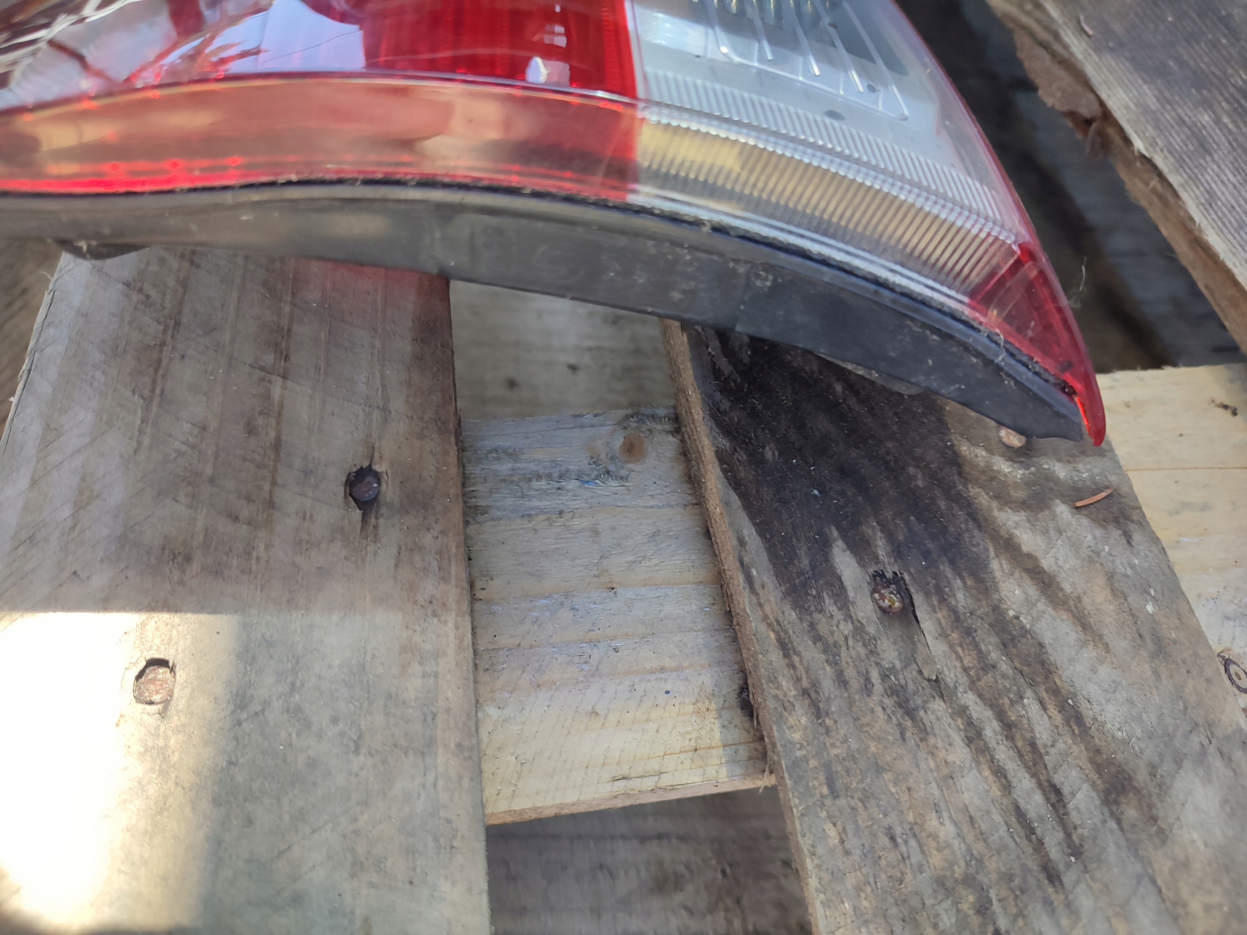light bonnet rear part right FORD C-MAX II MK2 10-14 AM5113A602BD