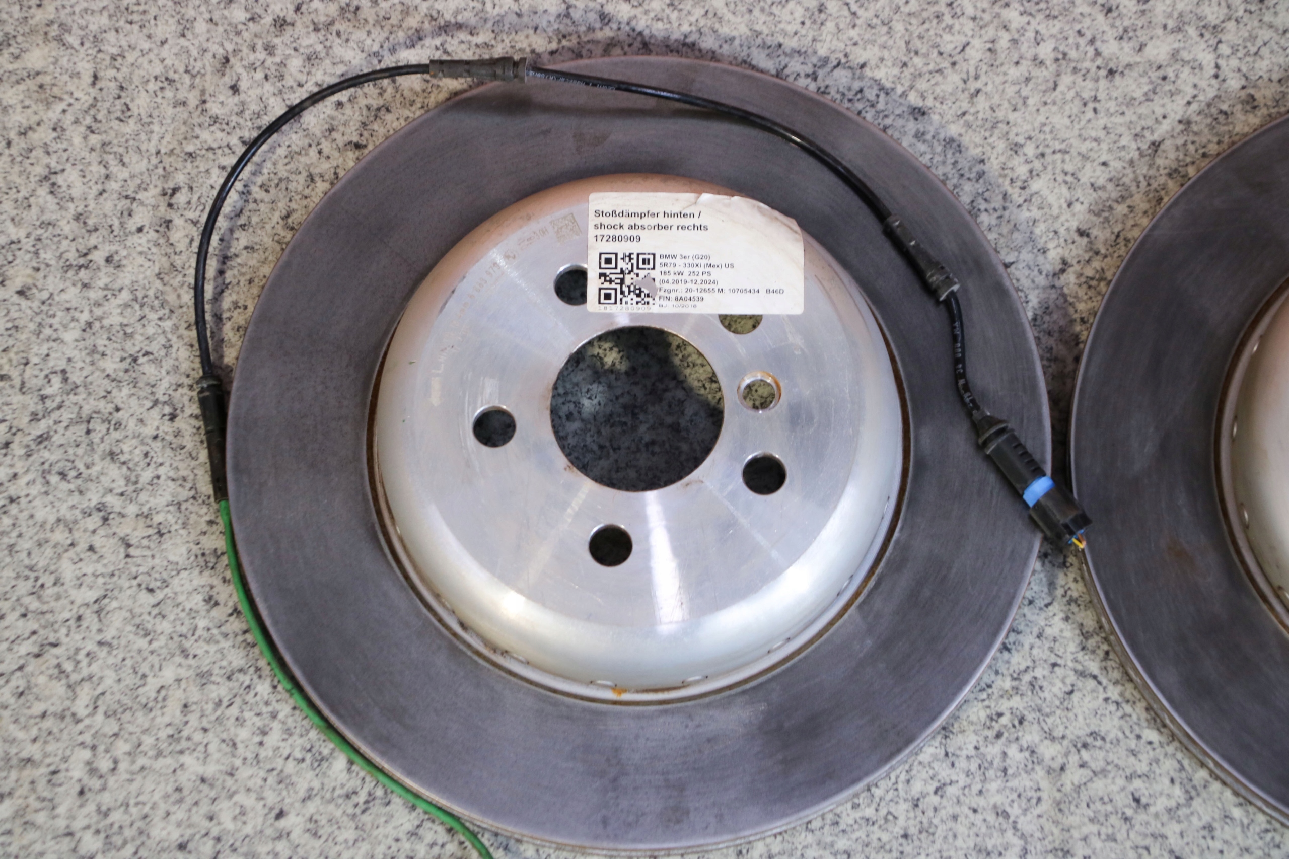 BMW G20 330i discs plates rear part 330x20 9 km !!!