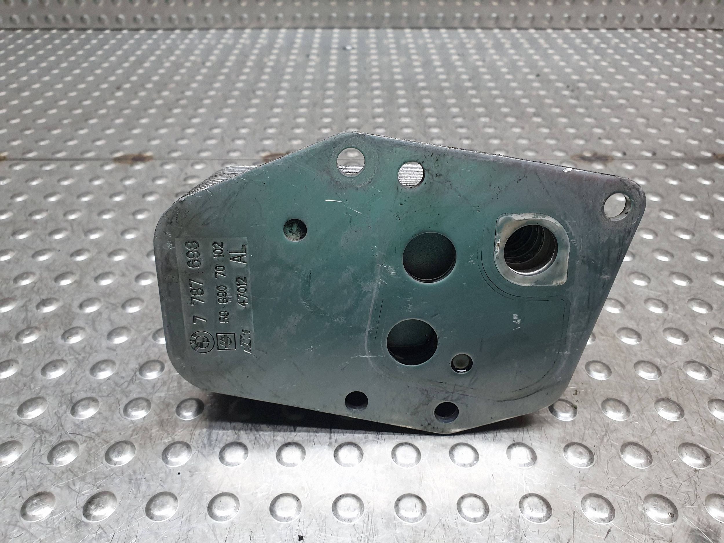 olaj hütö 7787698 BMW E46 E87 E90 E60 X3 E83 2.0D M47