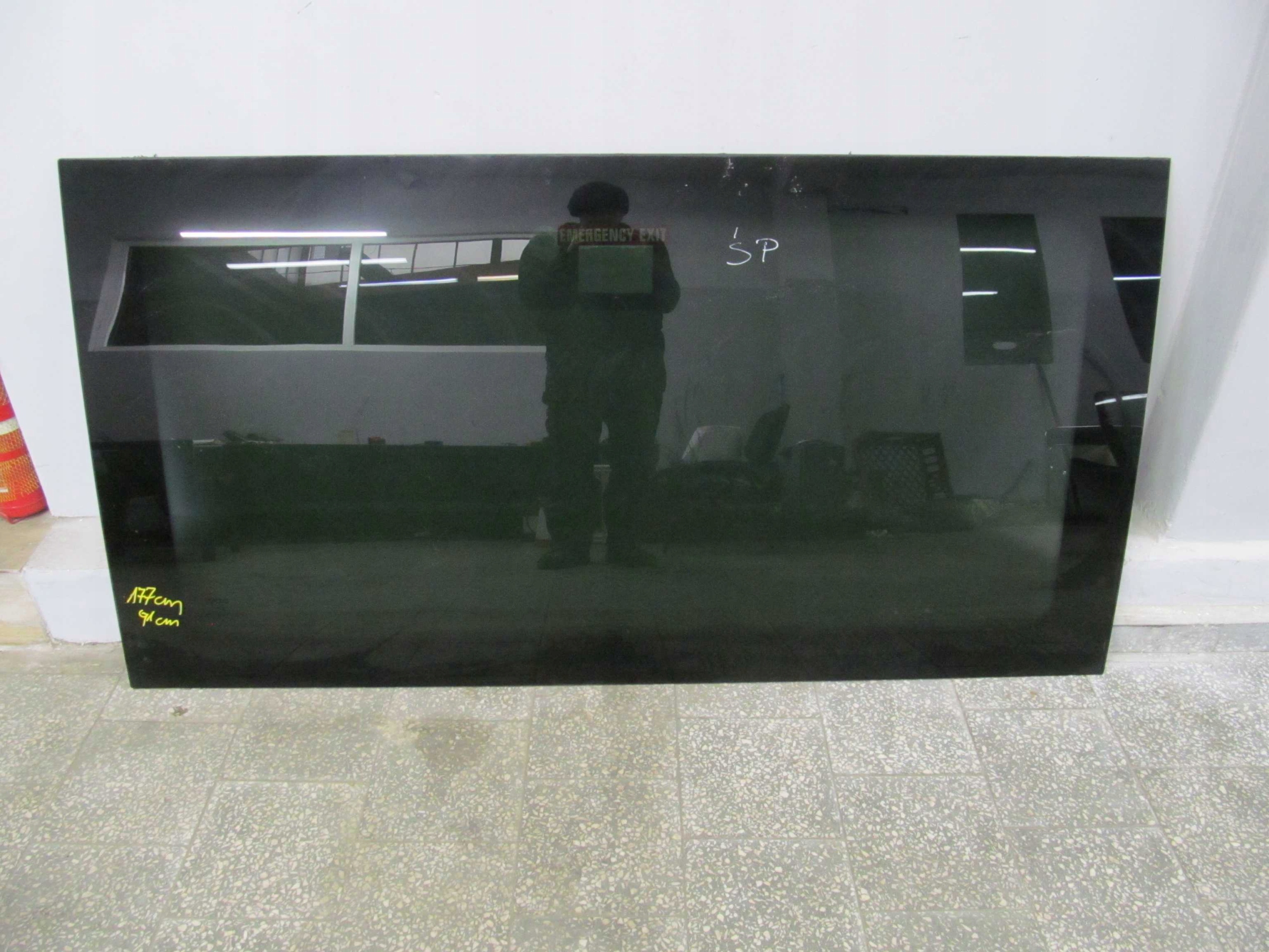 IVECO DAILY БОКОВОЕ СТЕКЛО ПРАВОЕ ЦЕНТРАЛЬНОЕ 177X91