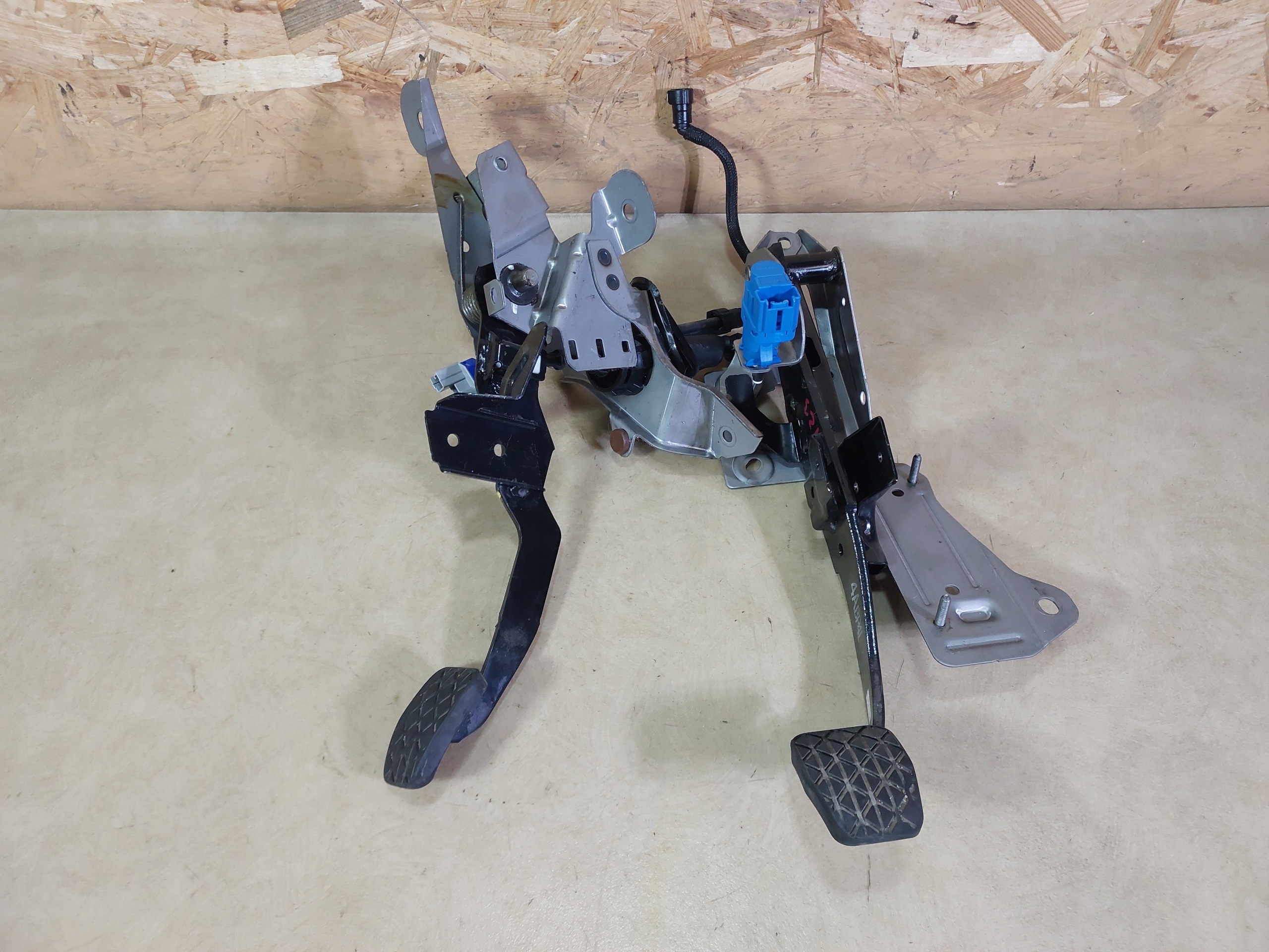 Pedał Sprzęgła Mazda 3 Niska cena na Allegro.pl