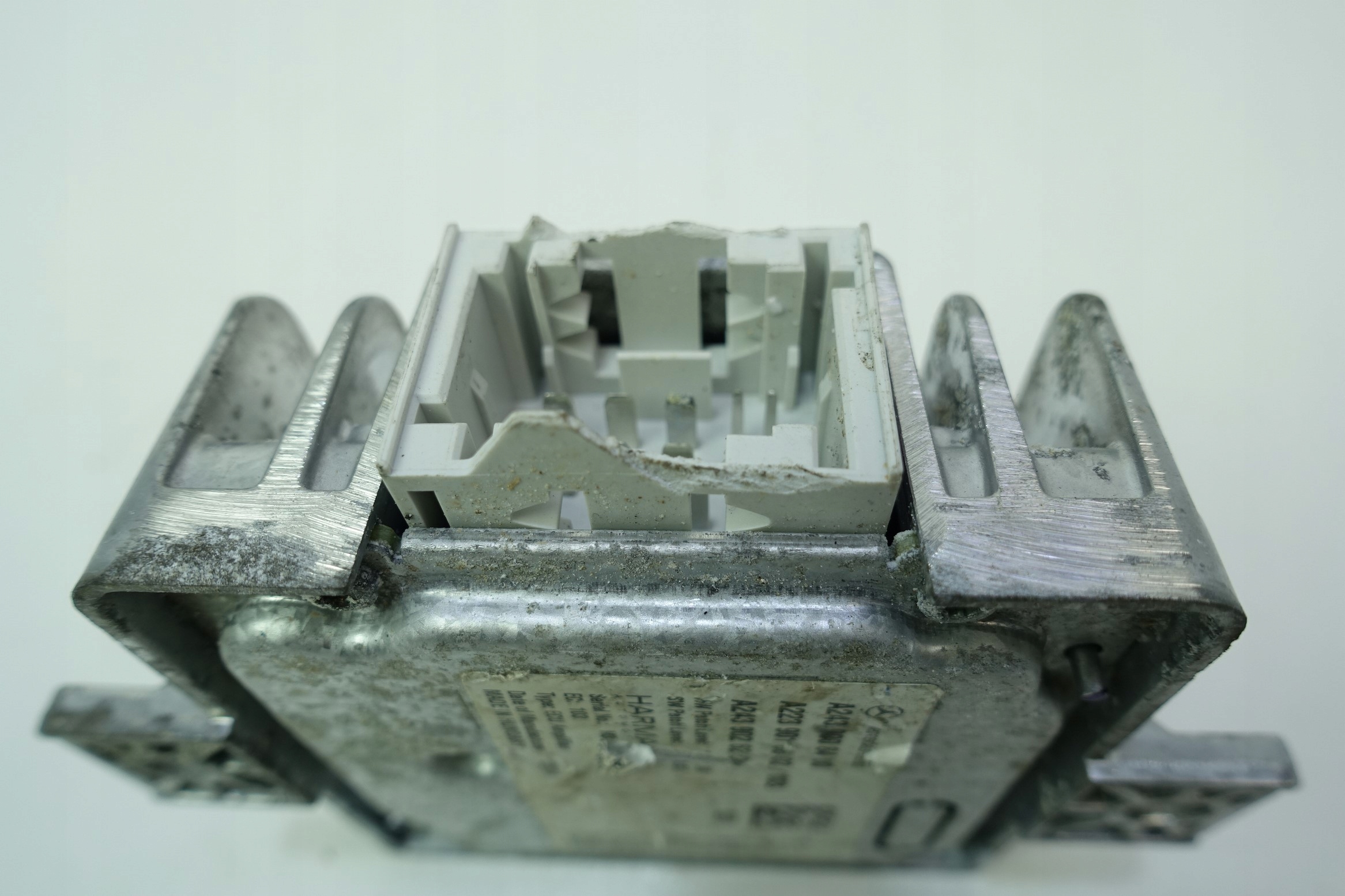 amplifier HARMAN MERCEDES W223 W447 A2439008400