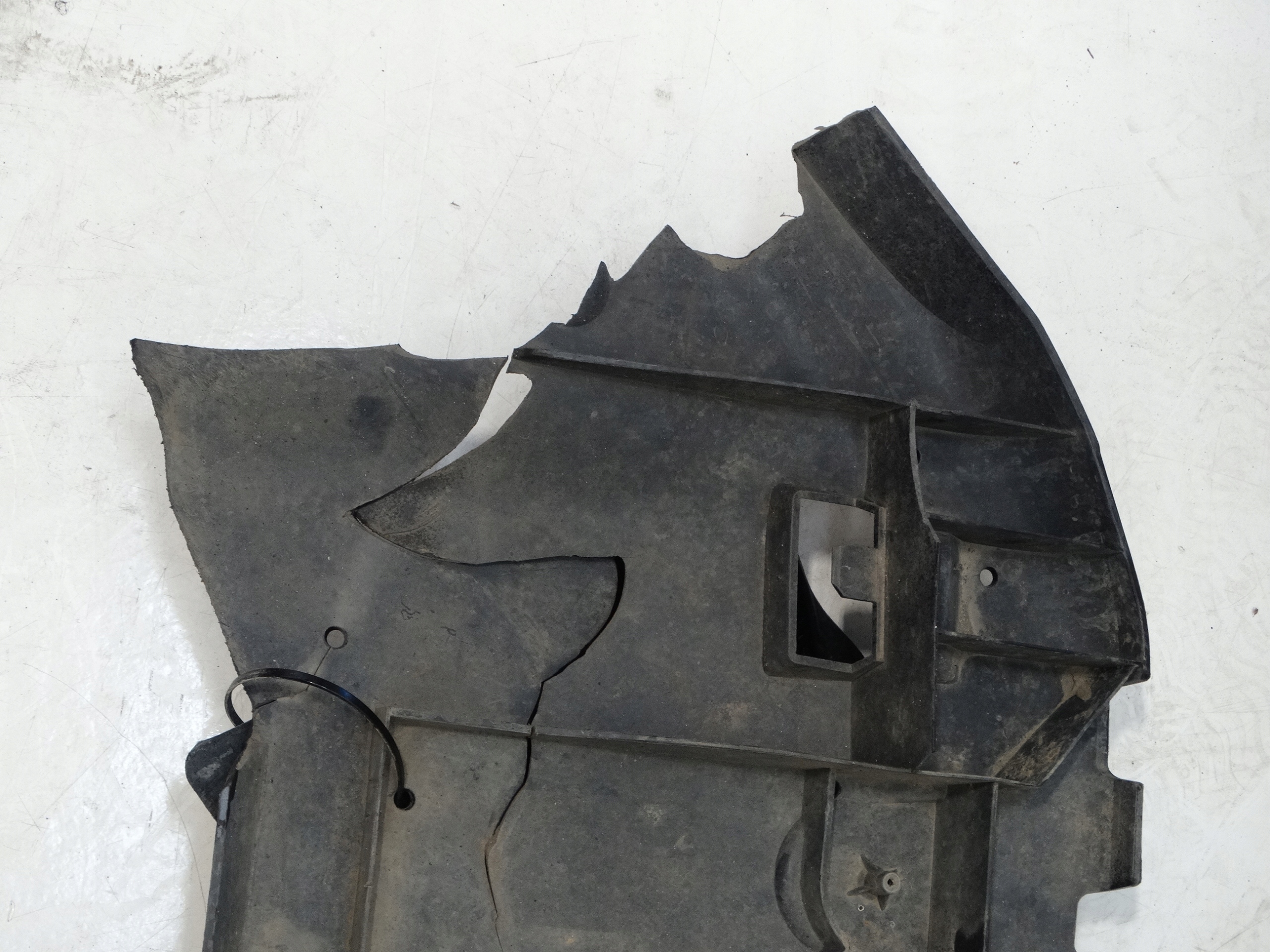 abdeckung Blende Abdeckung unter Stoßstange EXPERT III JUMPY III PROACE II 9808501880