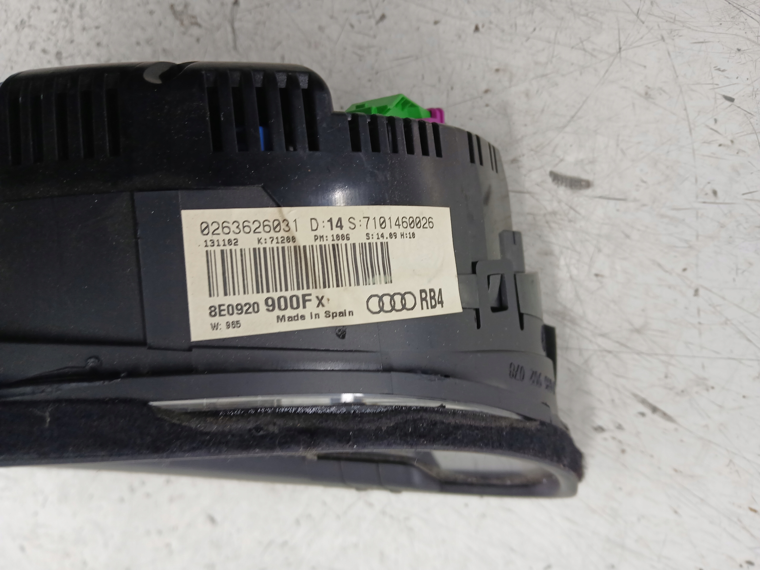 AUDI A4 B6 2.0 dials dials 8E0920900FX