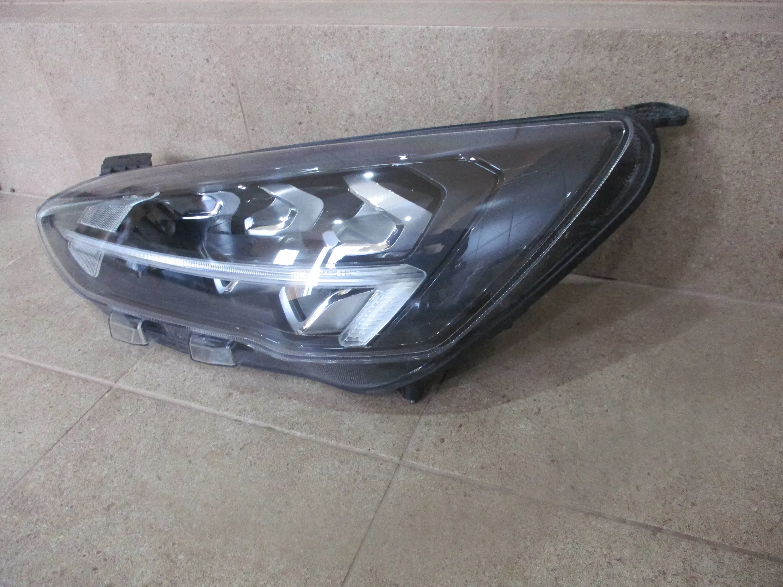 light front front left FORD FOCUS MK4 FULL LED