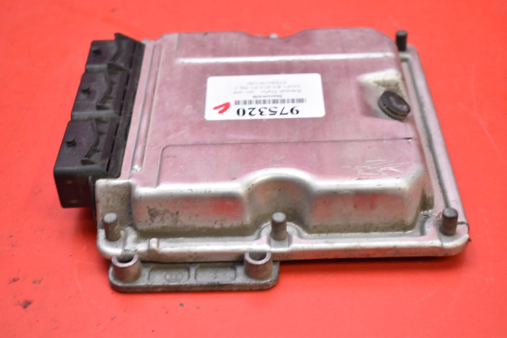 control unit computer of the engine 8200119842 RENAULT TRAFIC 2 II 1.9 DCI 82 KM