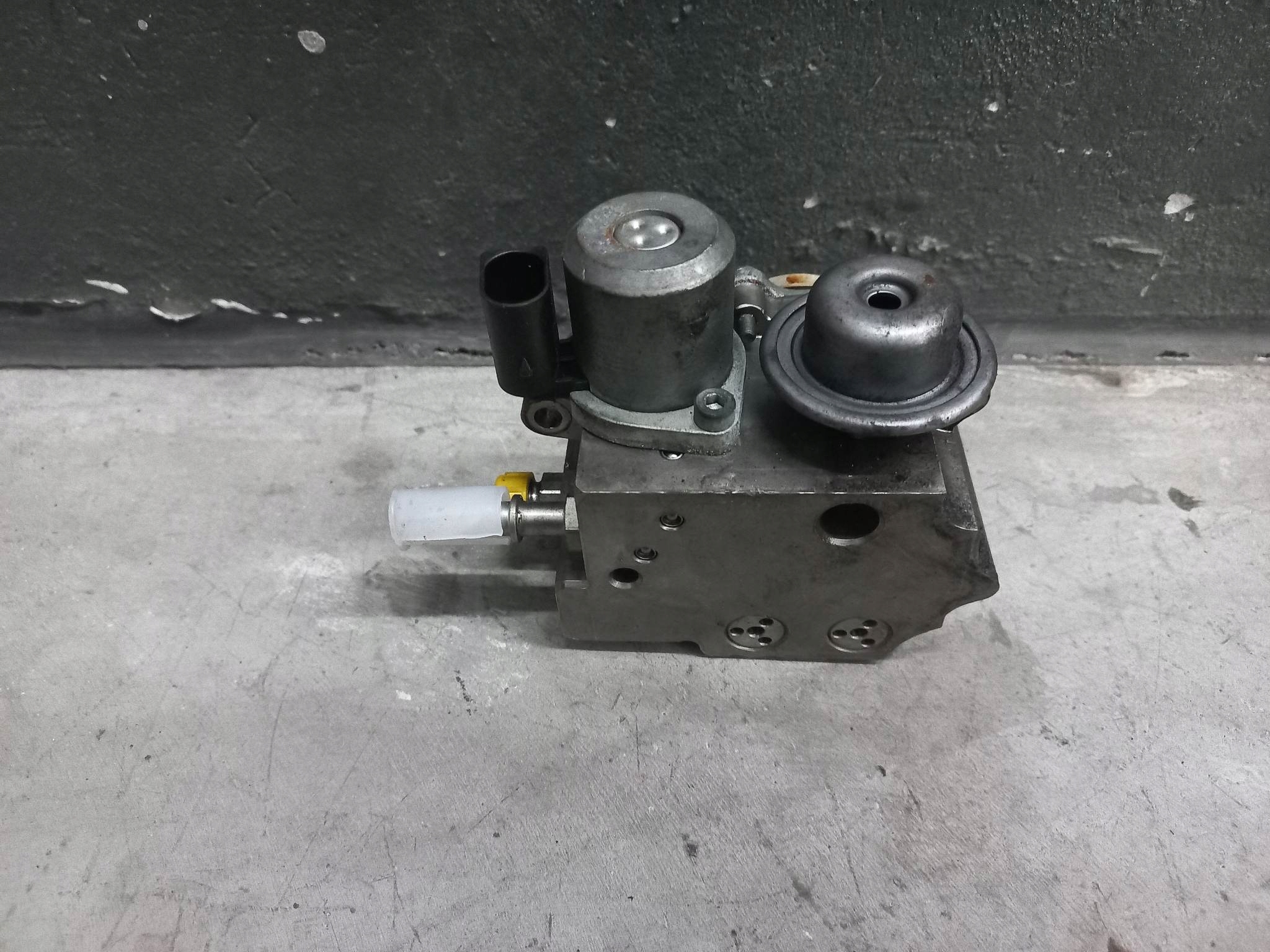 POMPA PALIWA PEUGEOT RCZ 1.6 THP V759242980