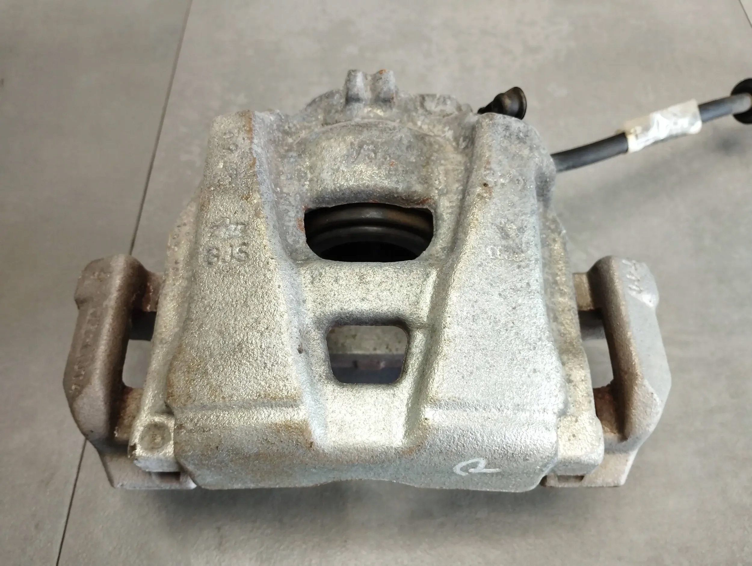 Audi A5 Sportback 8TA 2016 Po prawo calipers