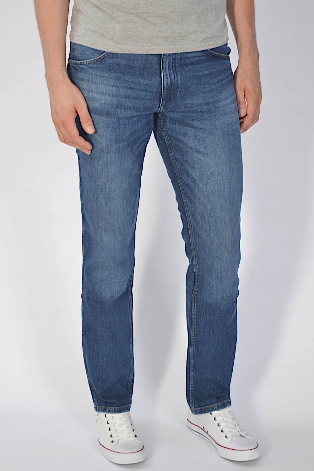 Wrangler Greensboro 803 Regular Straight Hard Edge W28 L32