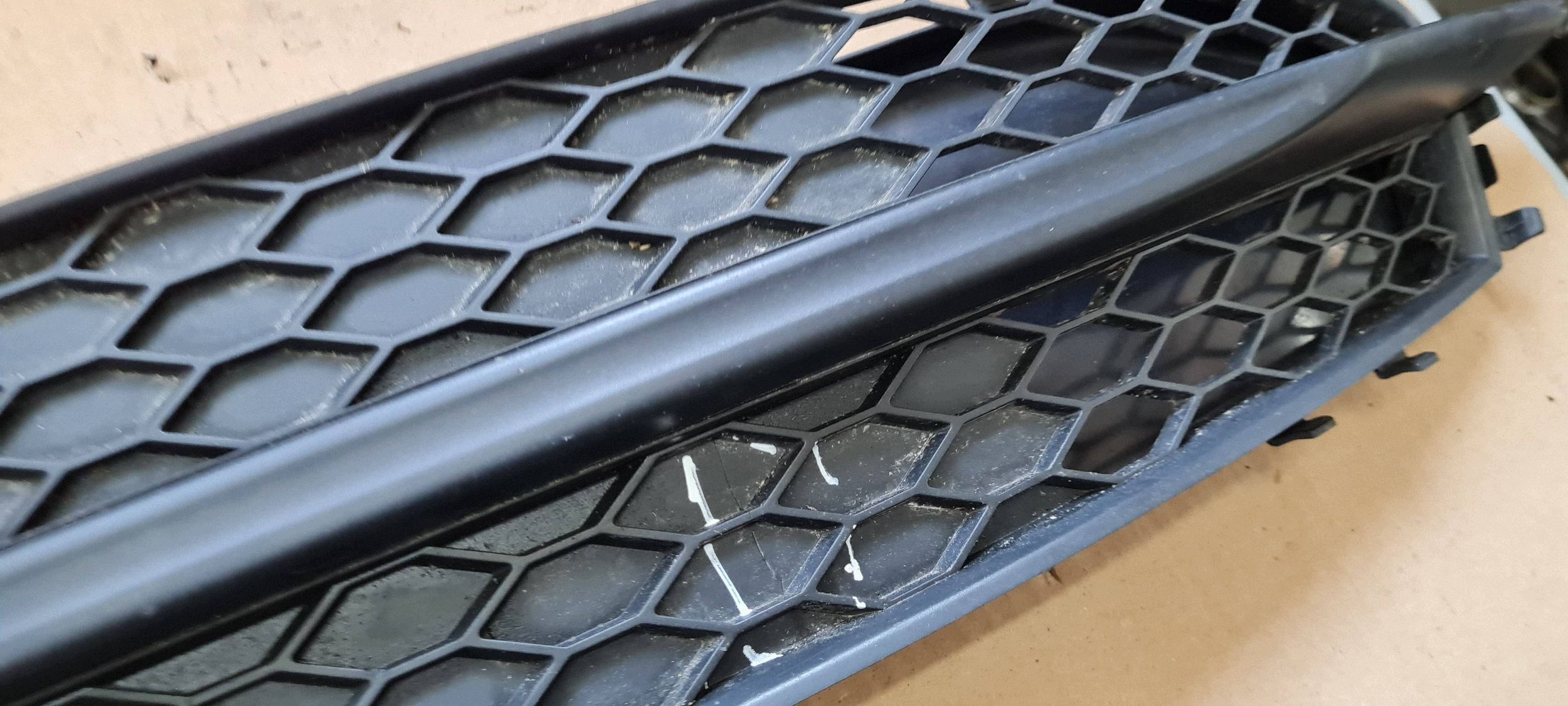 A7 4G grid lower of a bumper left left front SLINE 4G8807681B