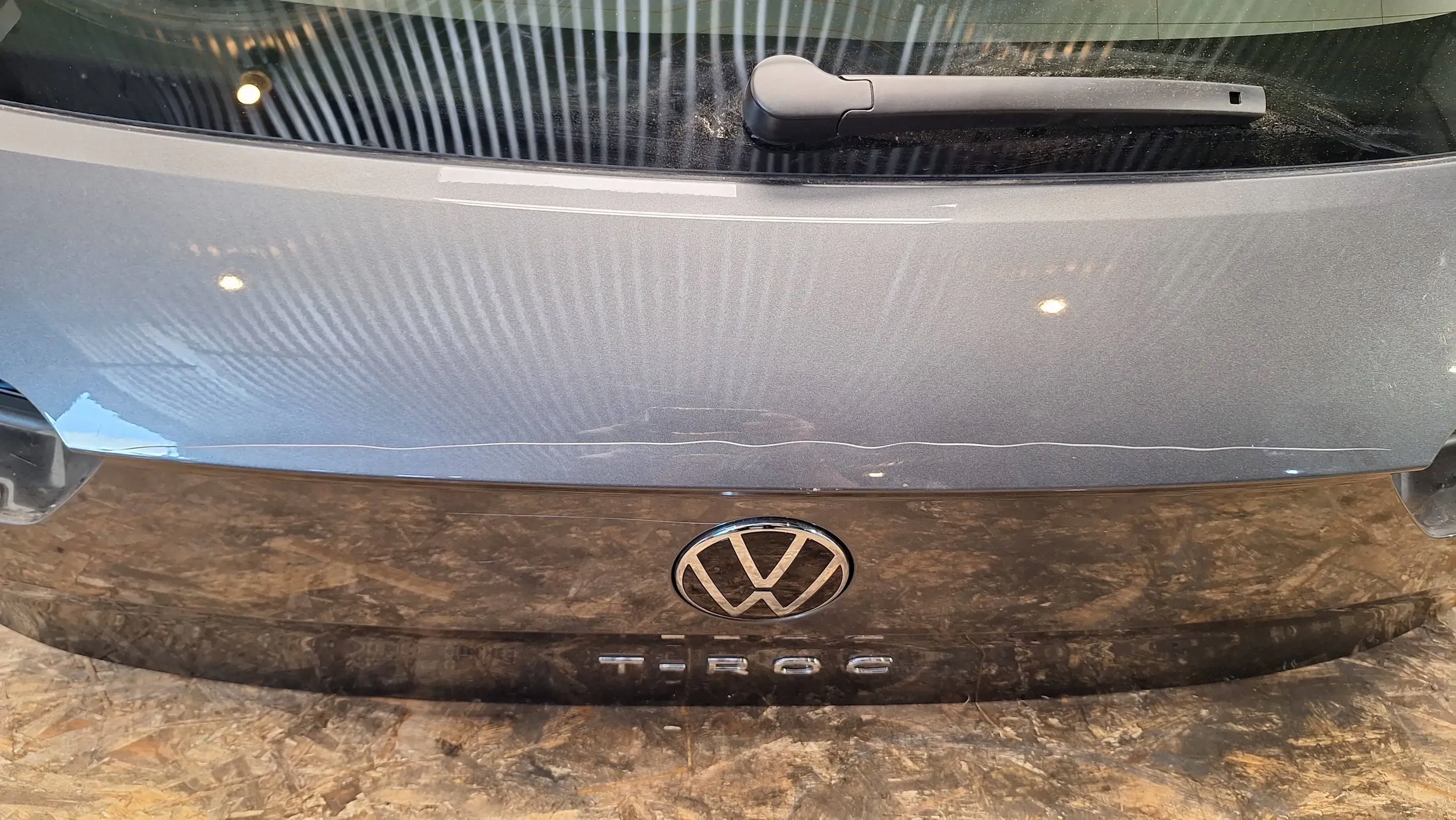 trunk door boot rear part Volkswagen VW T-Roc 21