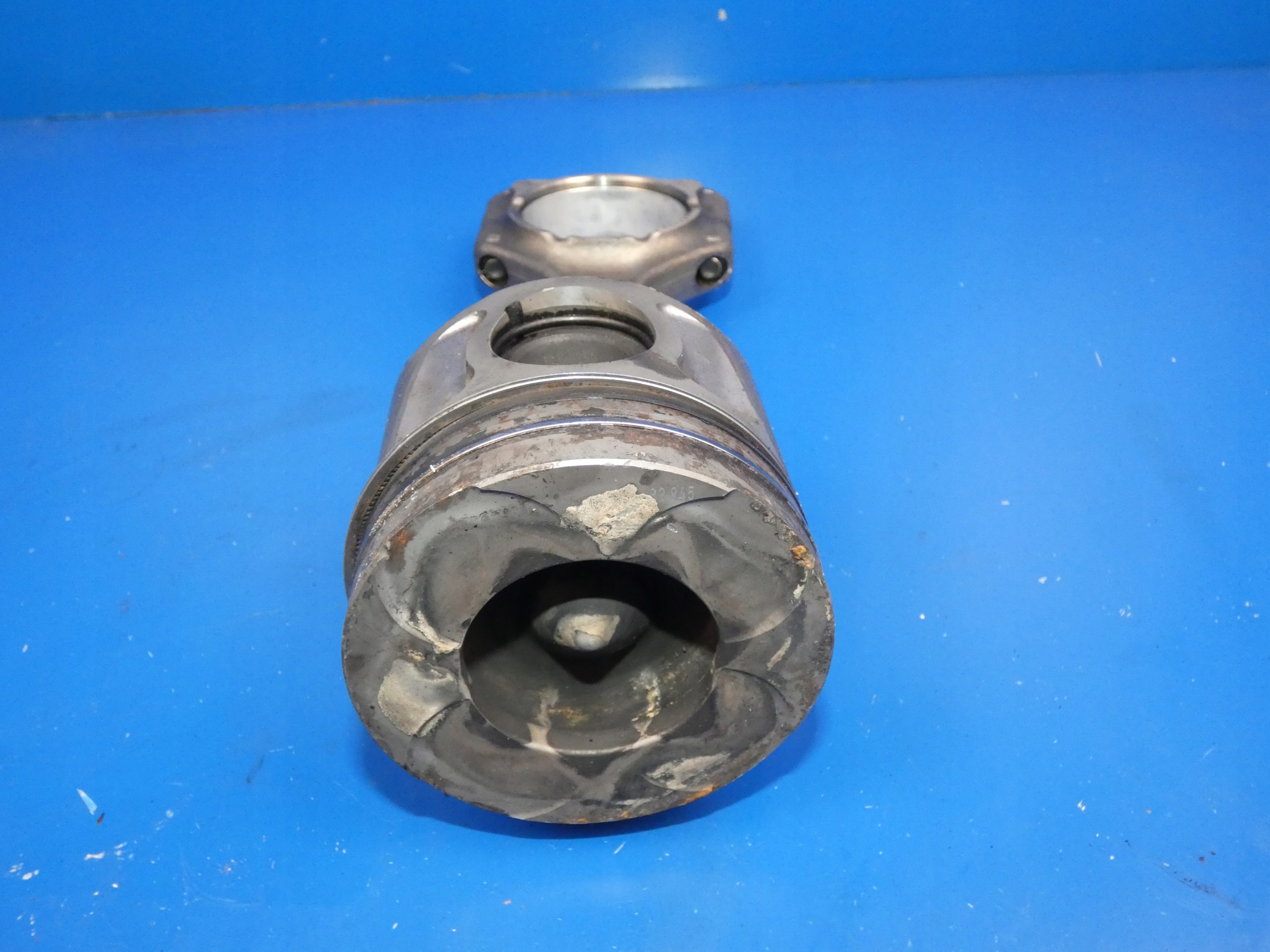 OPEL INSIGNIA A ASTRA J ZAFIRA C 2.0 CDTI A20DTH piston + connecting rod