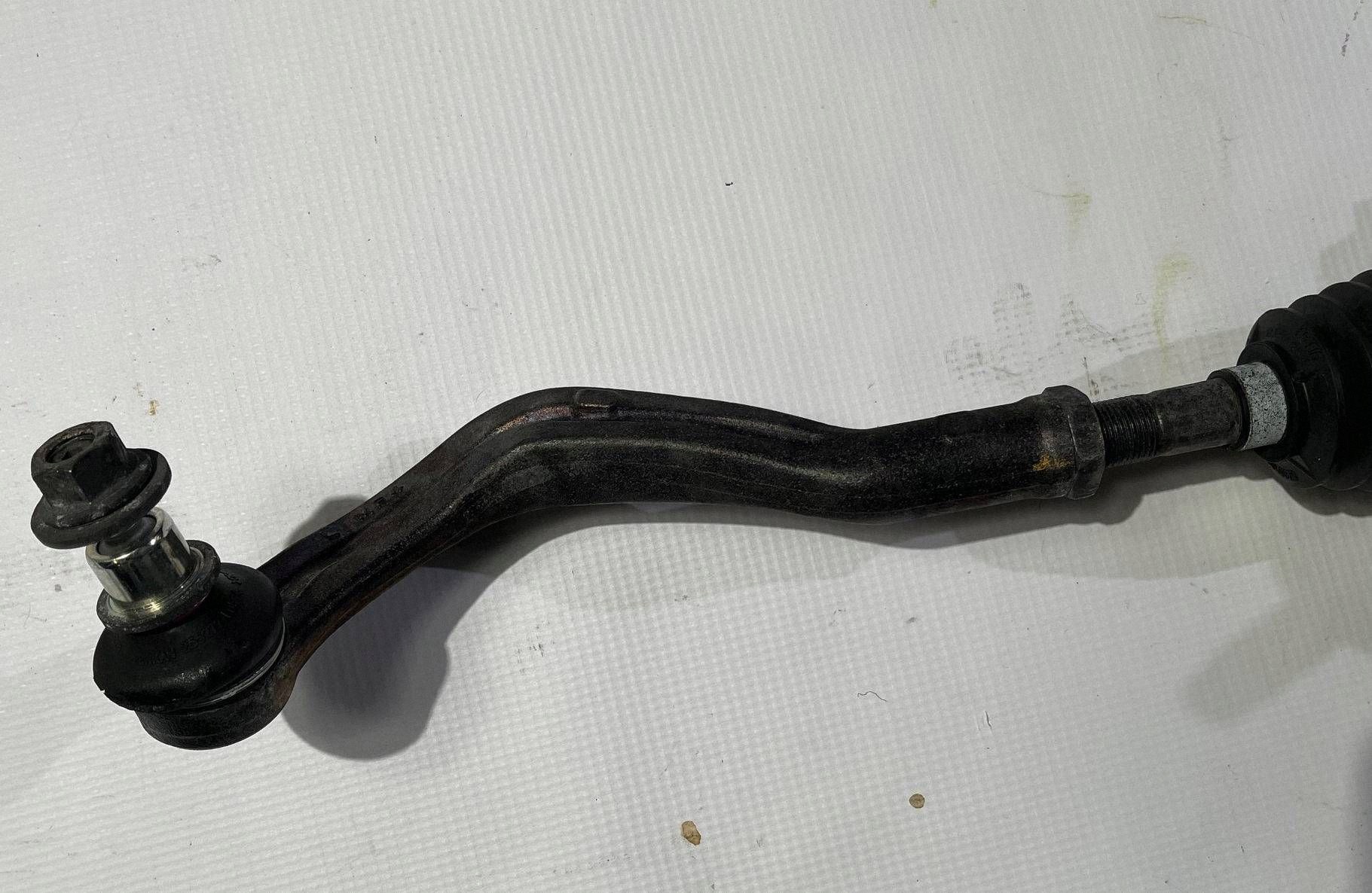 control drag rod servo steering hydraulic Maserati Levante