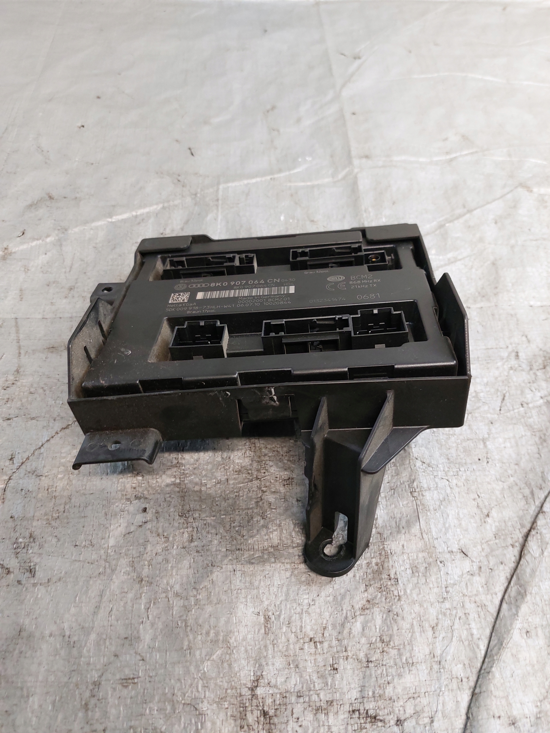 Unité commande confort AUDI A4 B8
