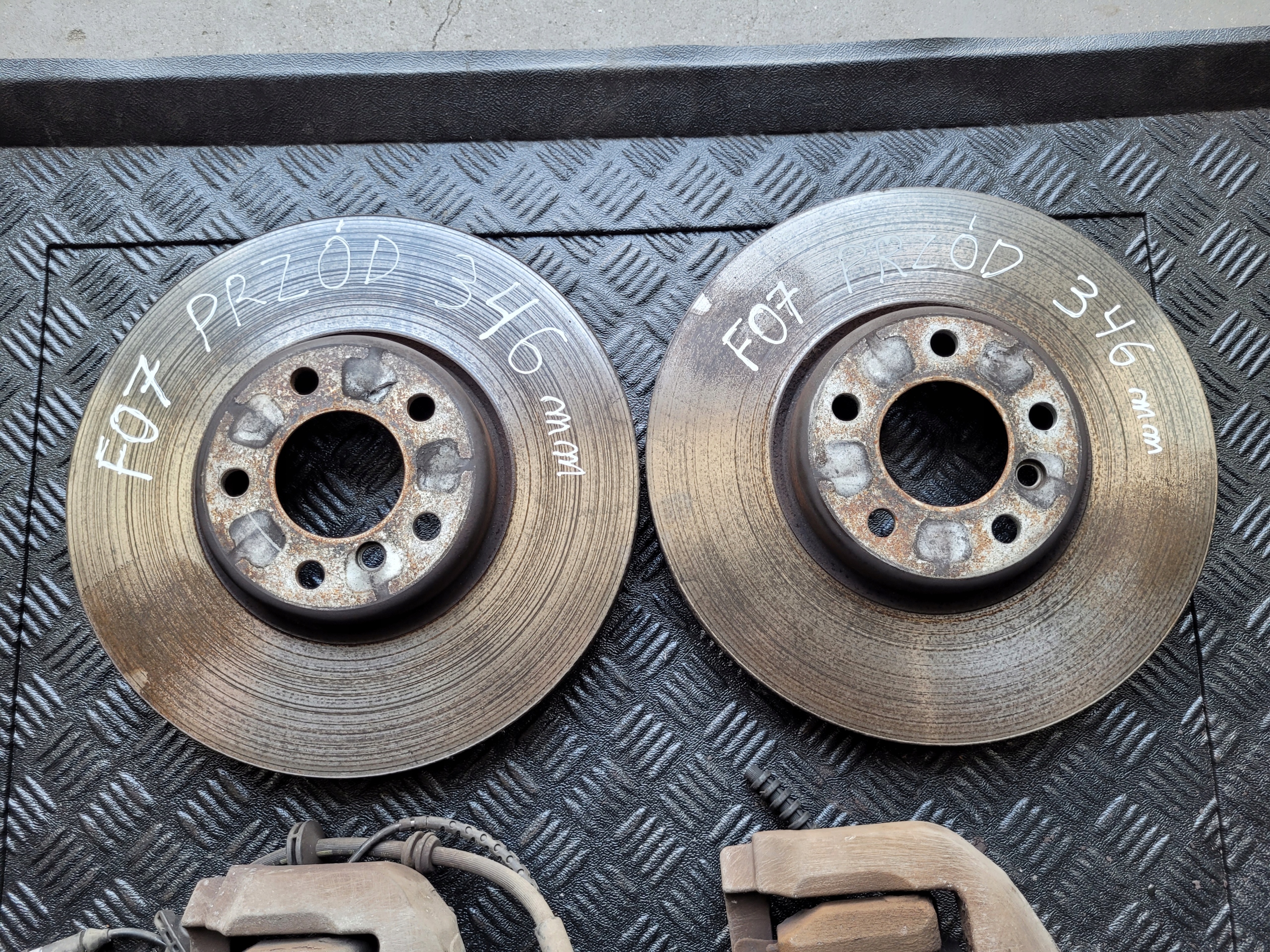 calipers caliper front discs 348 BMW 5 GT F07 3.0 D