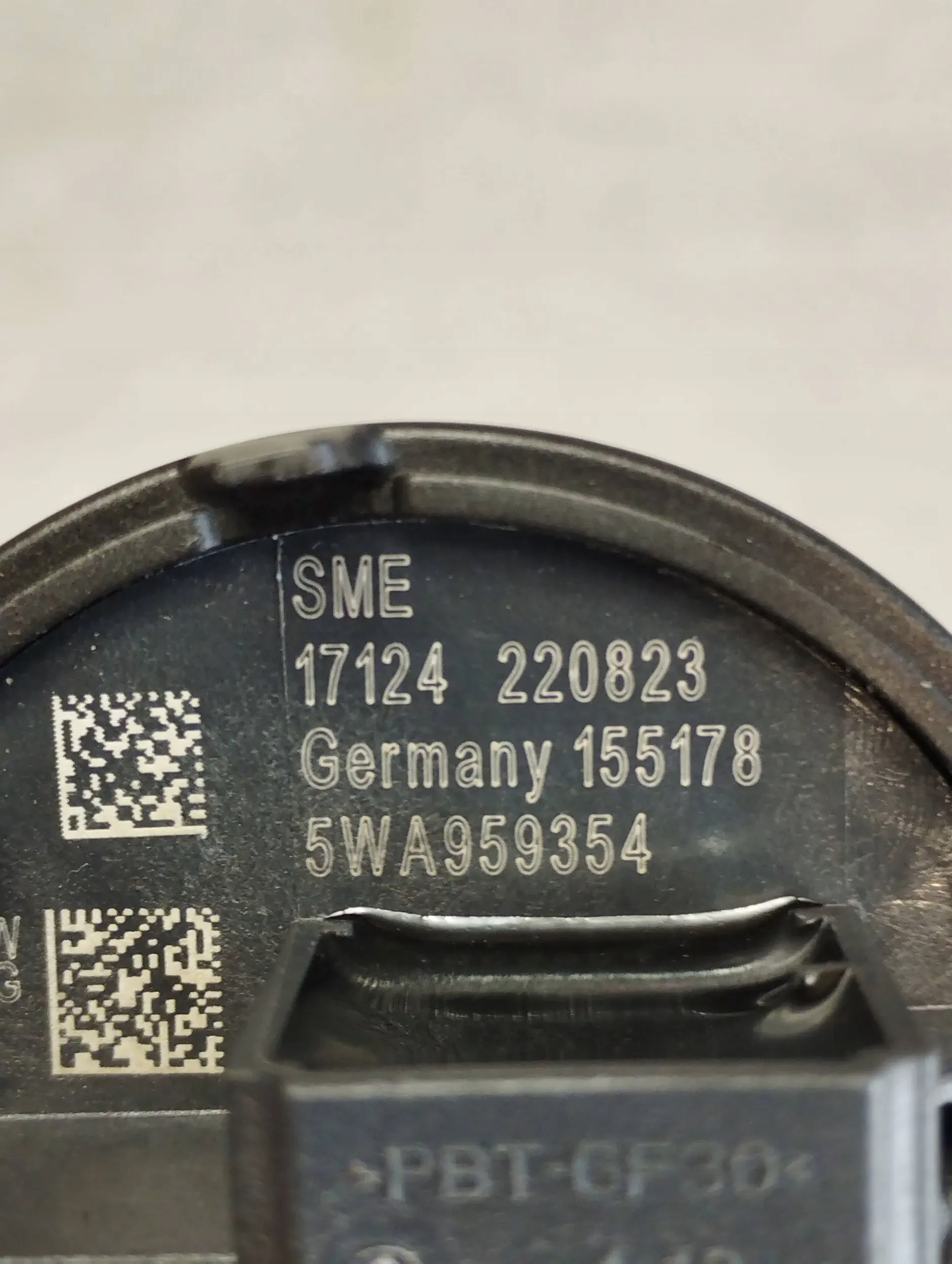 Audi S3 A3 8Y Crashsensor Drucksensor 5WA959354