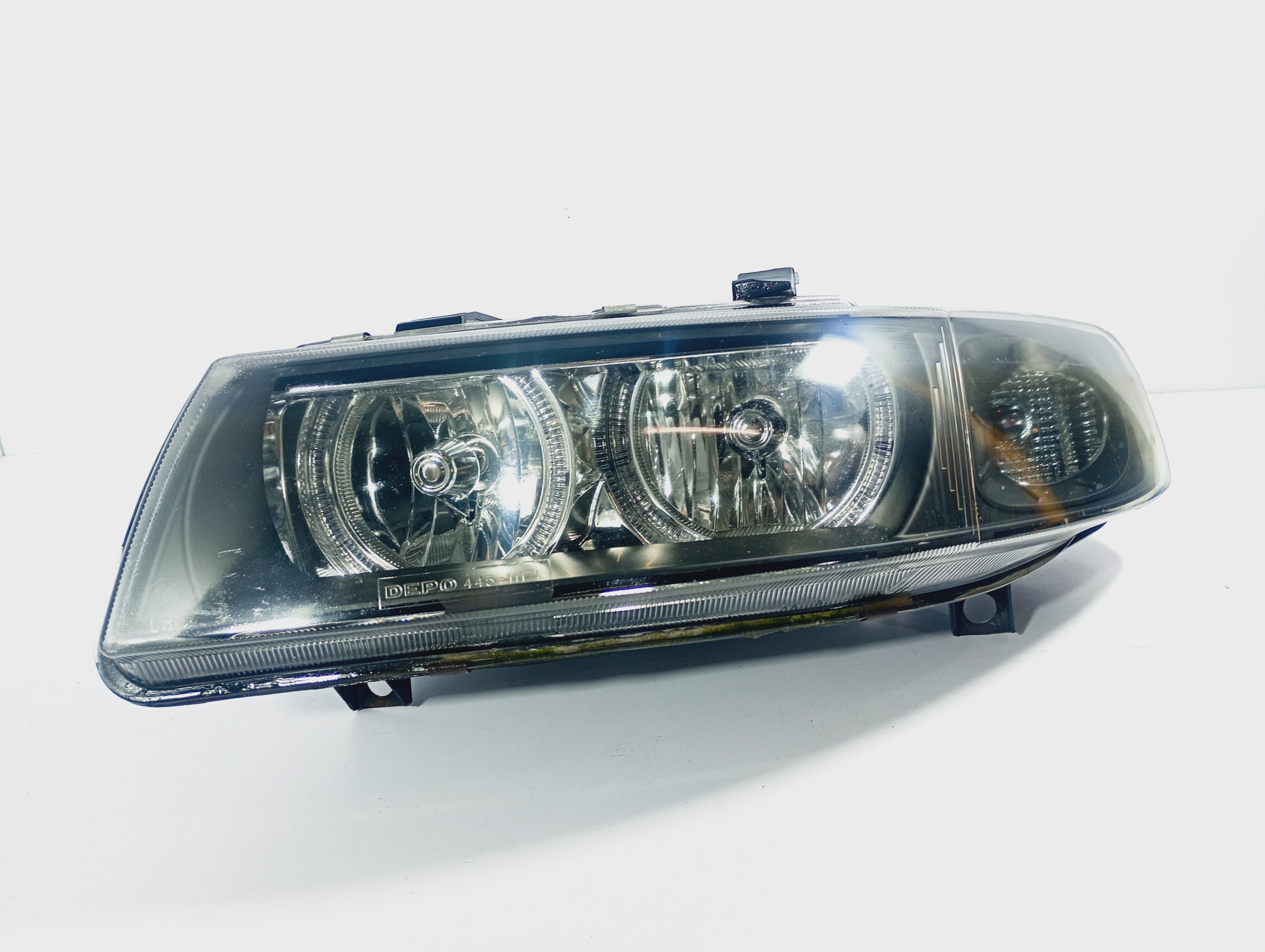 Reflektor left light left front front Seat Leon 1 and 99-06 OE 4451117L