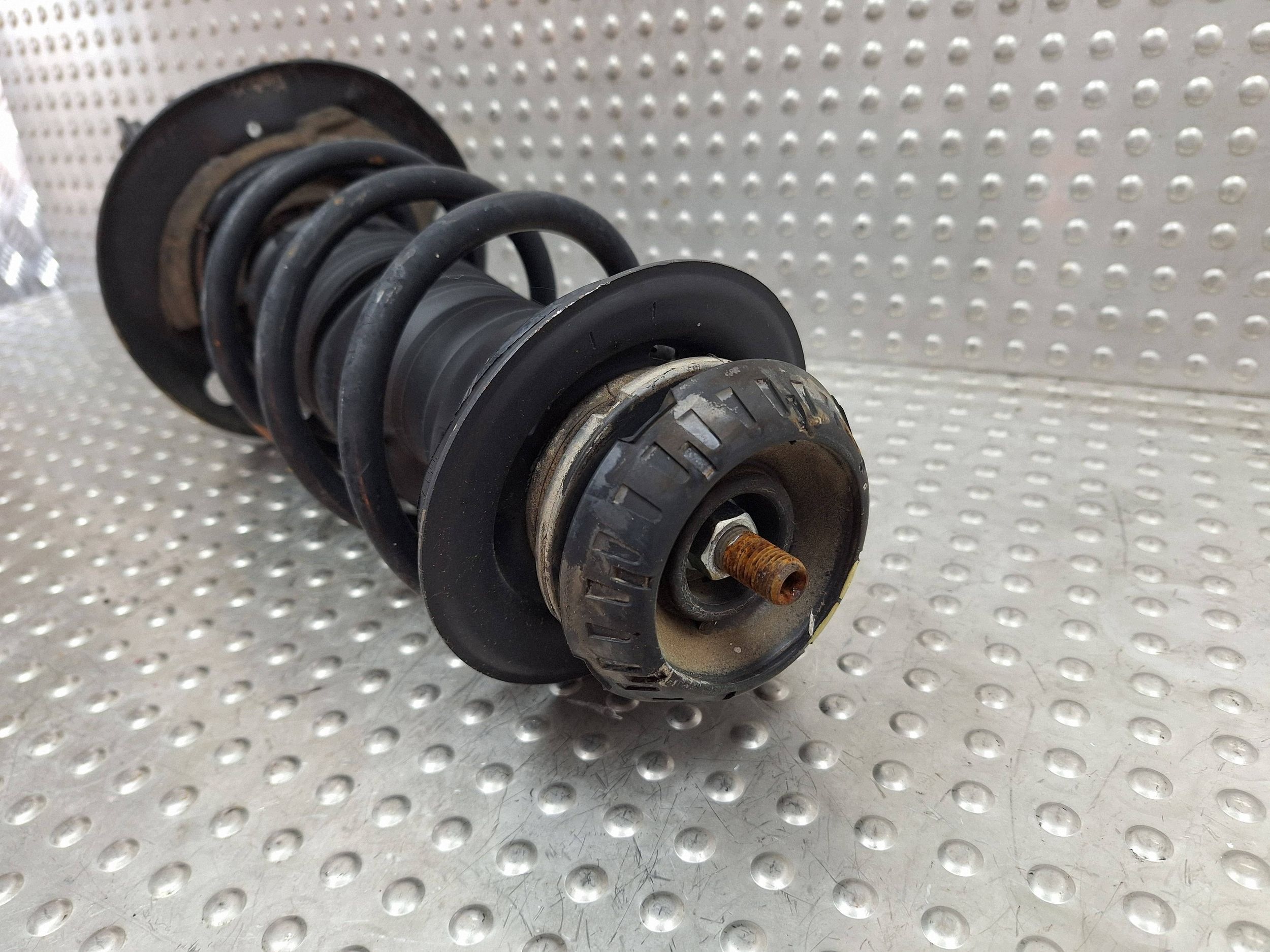 shock absorber right front TOYOTA YARIS IV 20-26 48510-0DF30