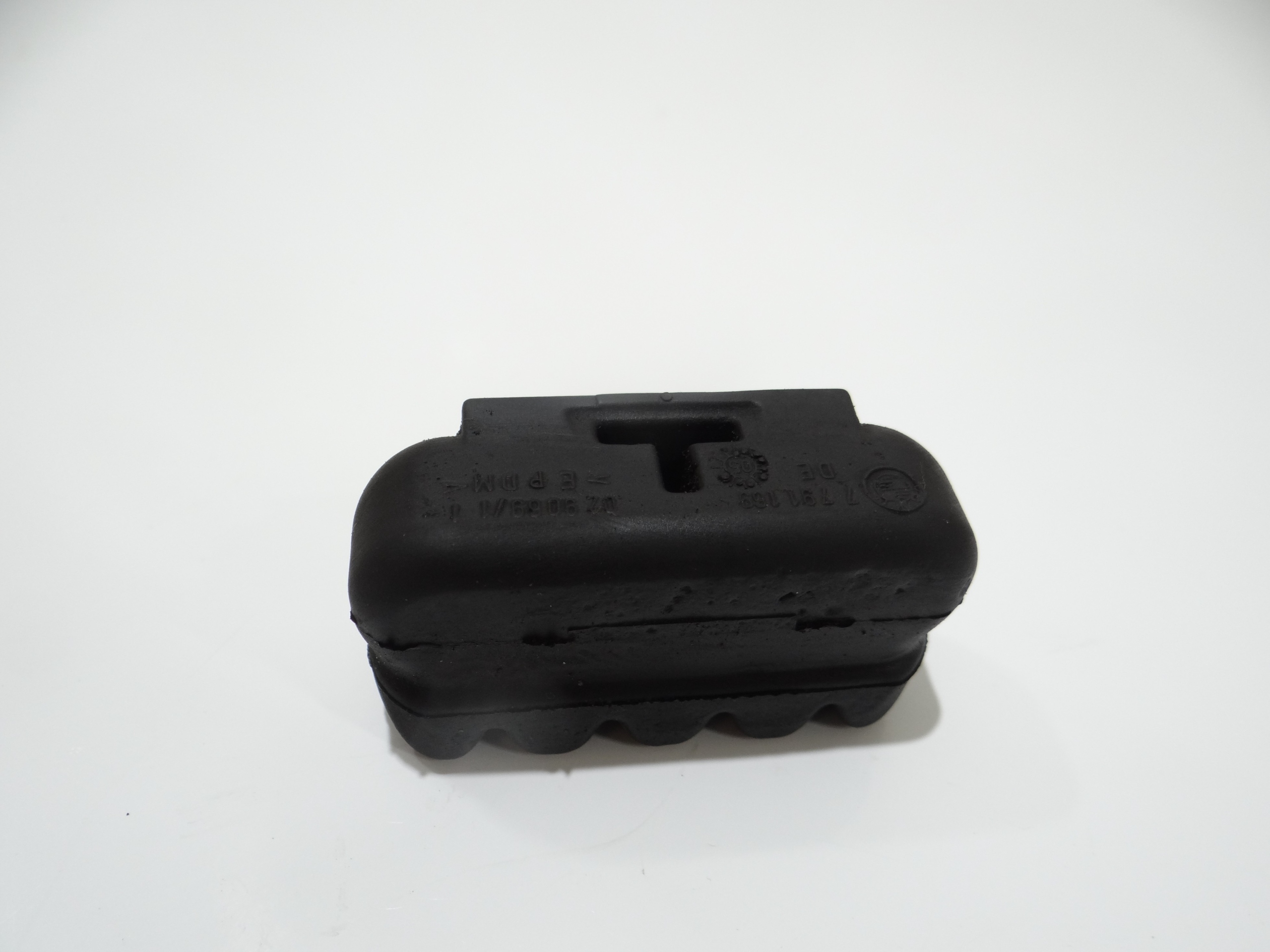holder radiator BMW E65 7791169