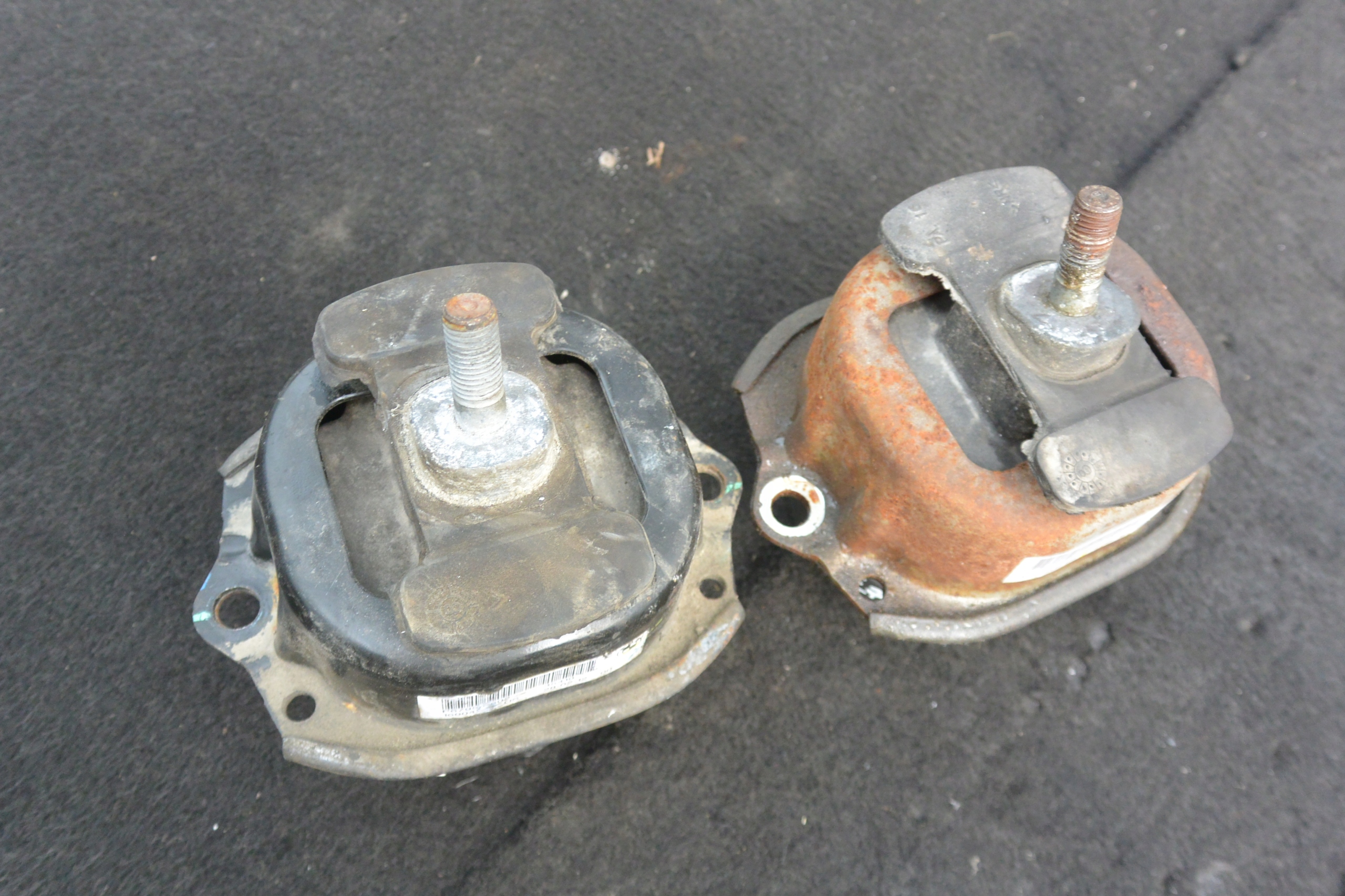 engine mount right left BMW X5 X6 E70 E71 N55 3.0I KOMPLET