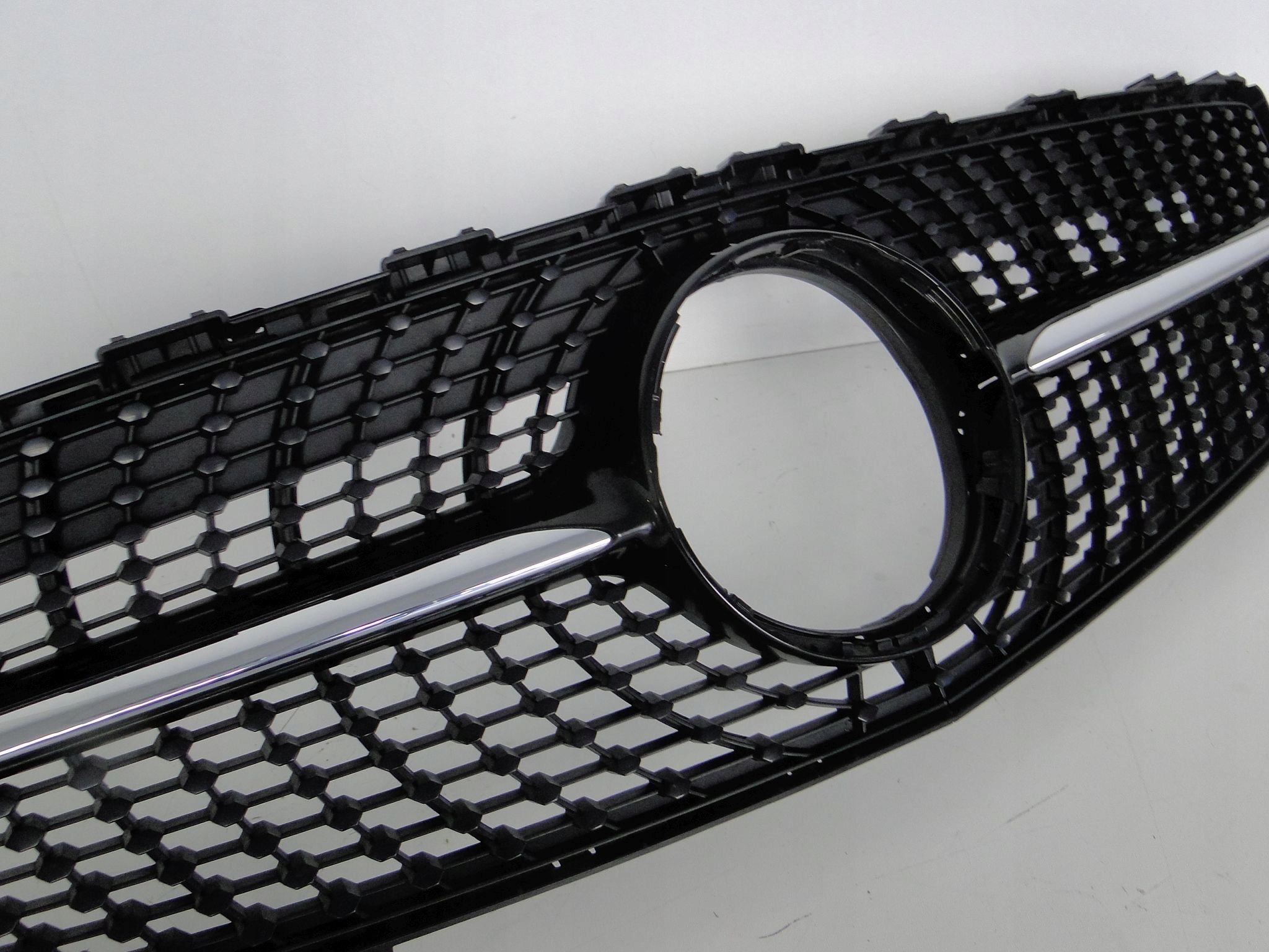 MERCEDES A KLASA 176 W176 LIFT AMG GRILL ATRAPA Typ samochodu Samochody osobowe