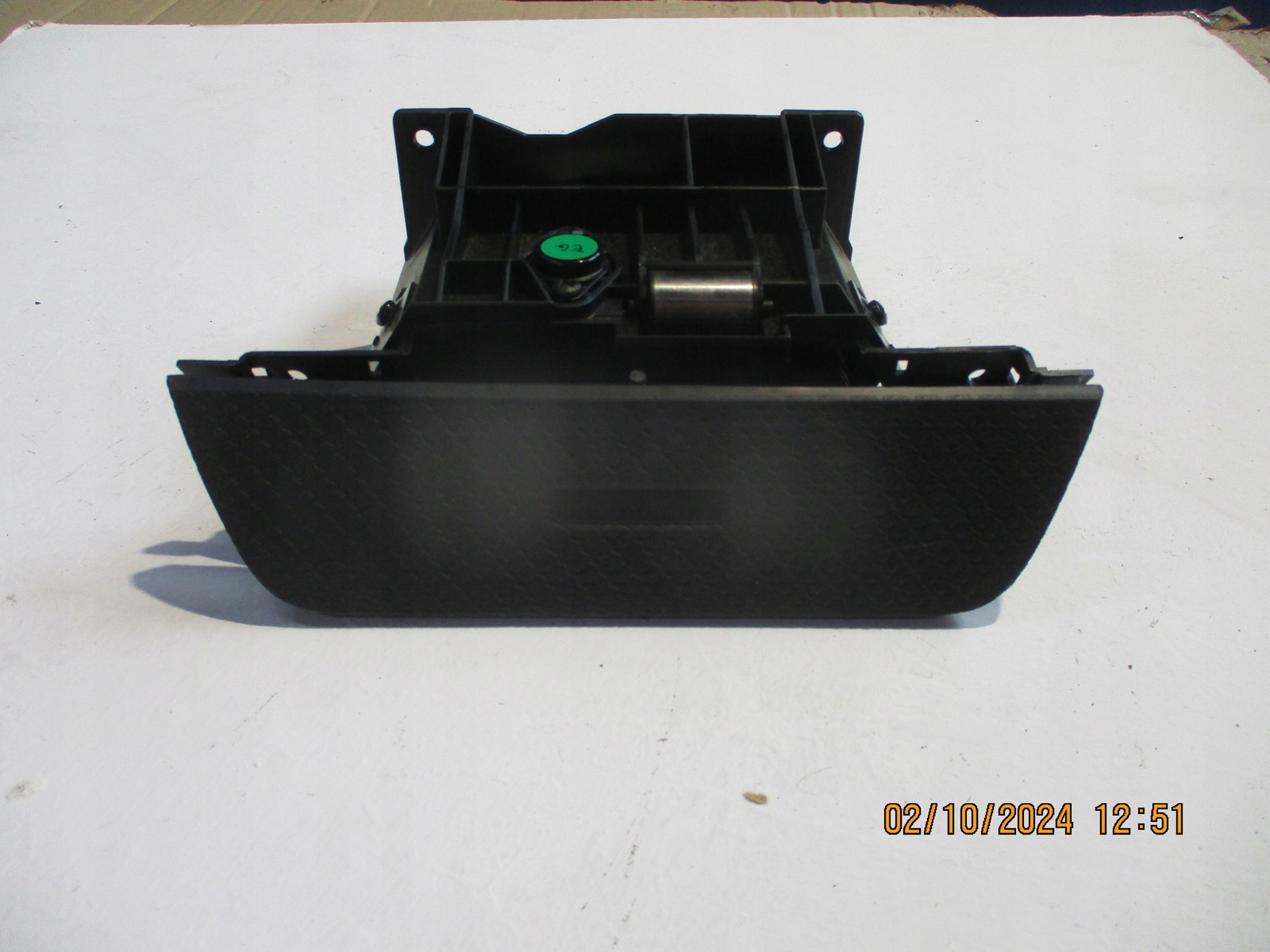 passenger compartment consoles CITROEN C4 III Y0046743