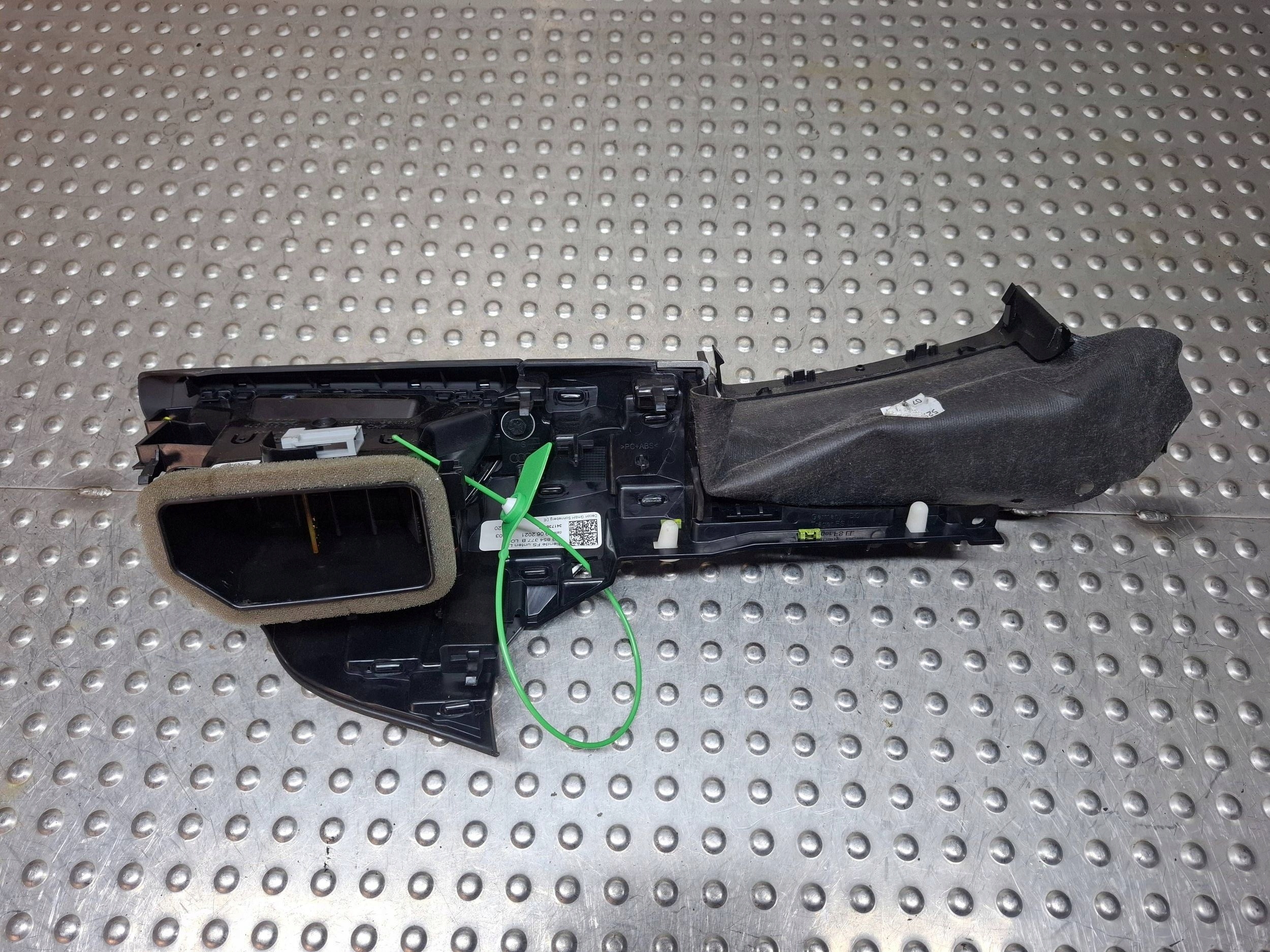 grid air conditioning devices DEKOR 4J3819701 4J3854377B AUDI E-TRON GT